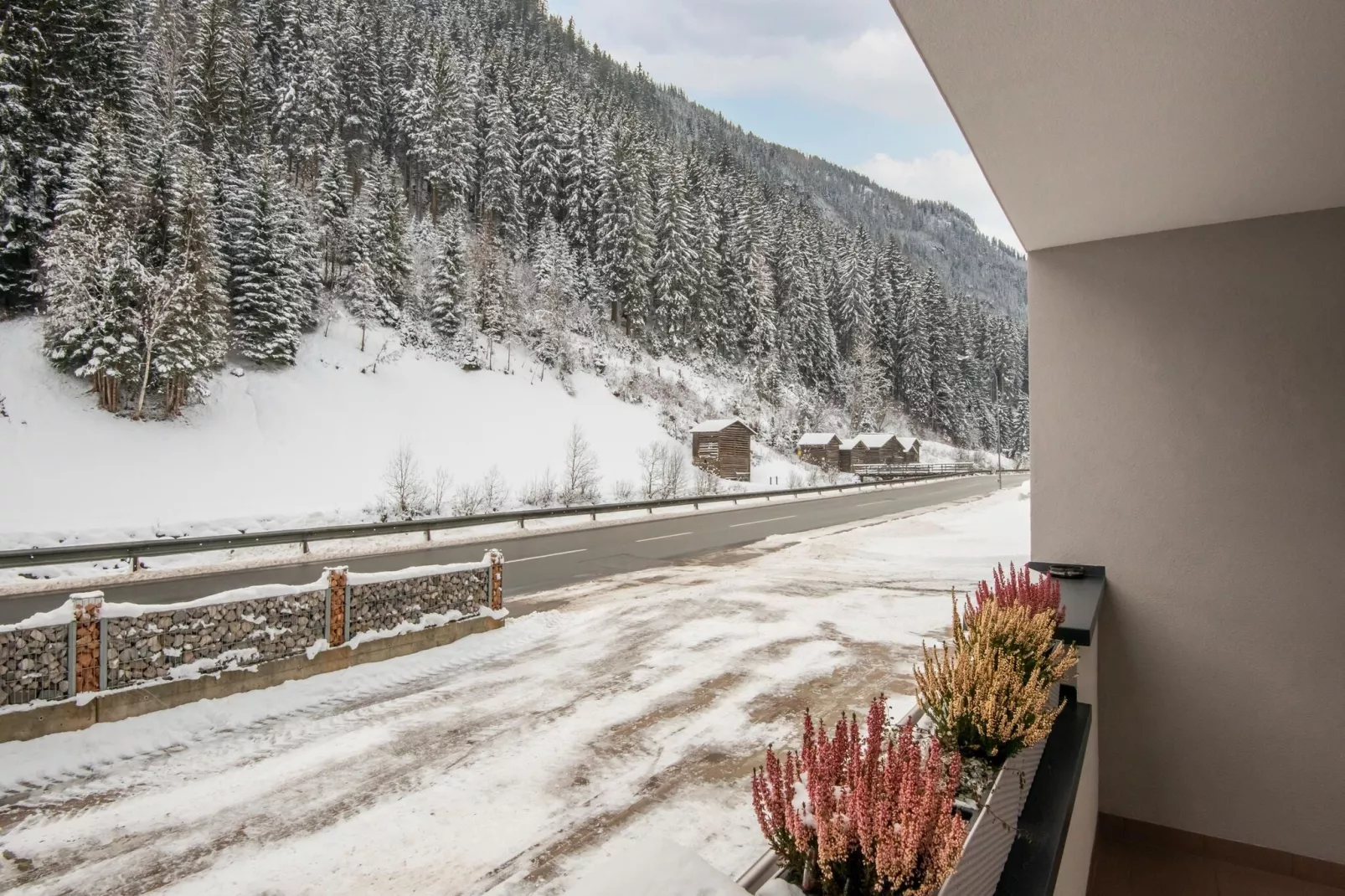 Karin Unten 8PAX-View winter