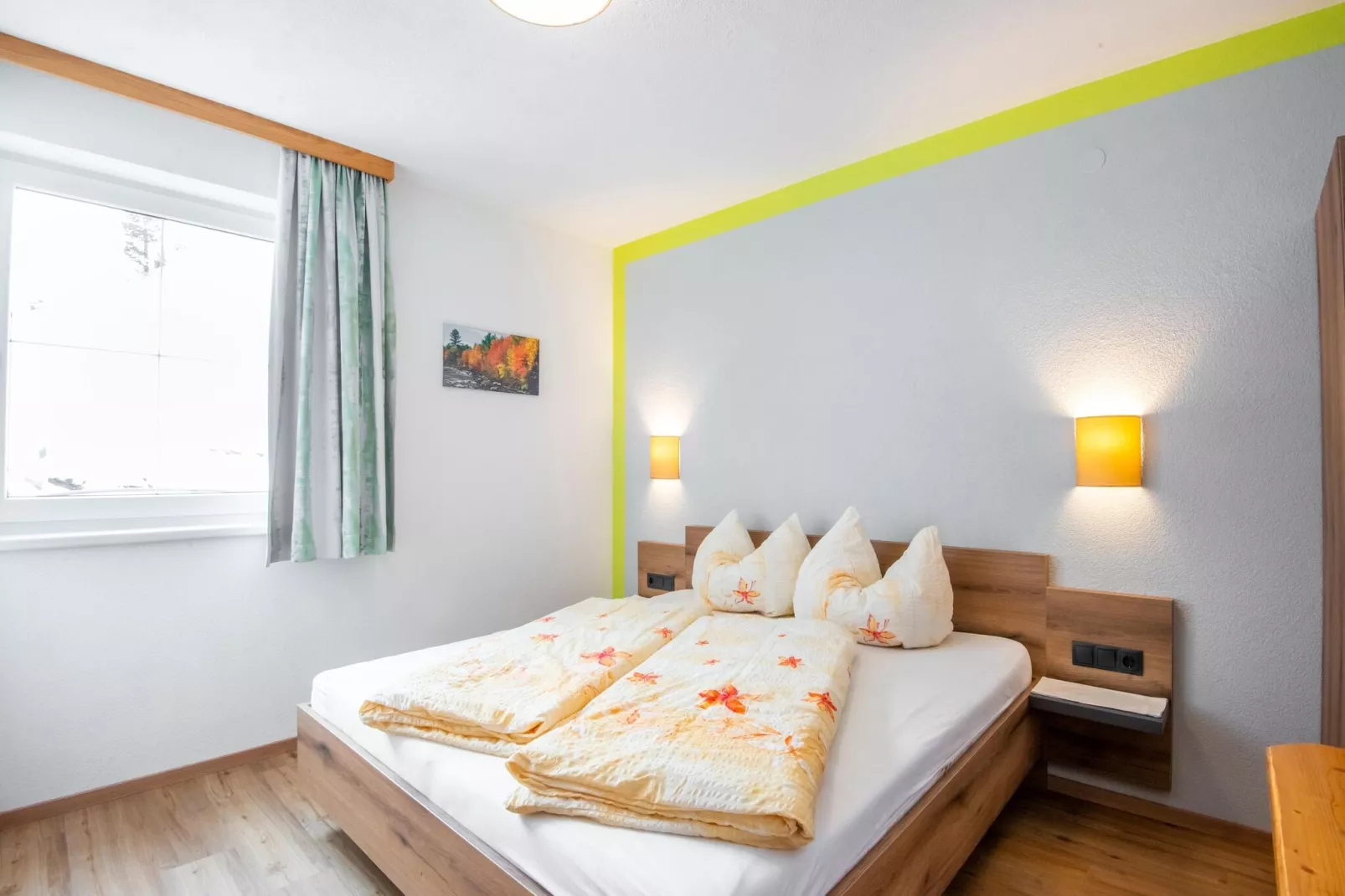 Karin Unten 8PAX-Bedroom