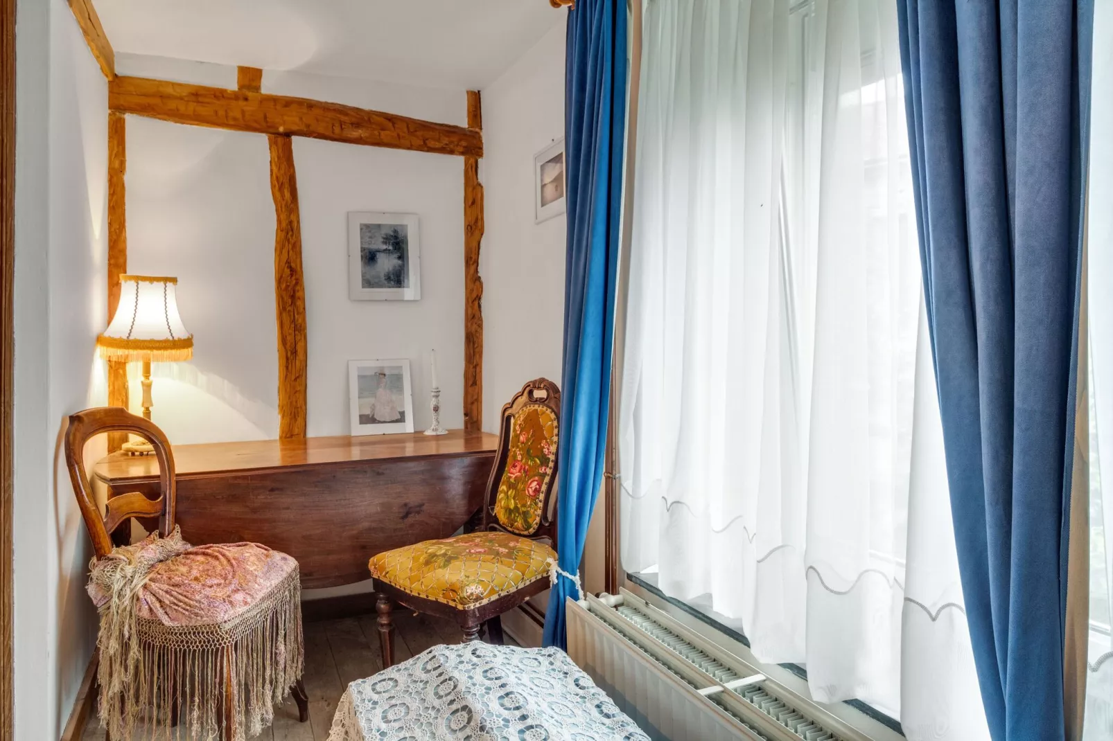 Jules & Paula-Bedroom