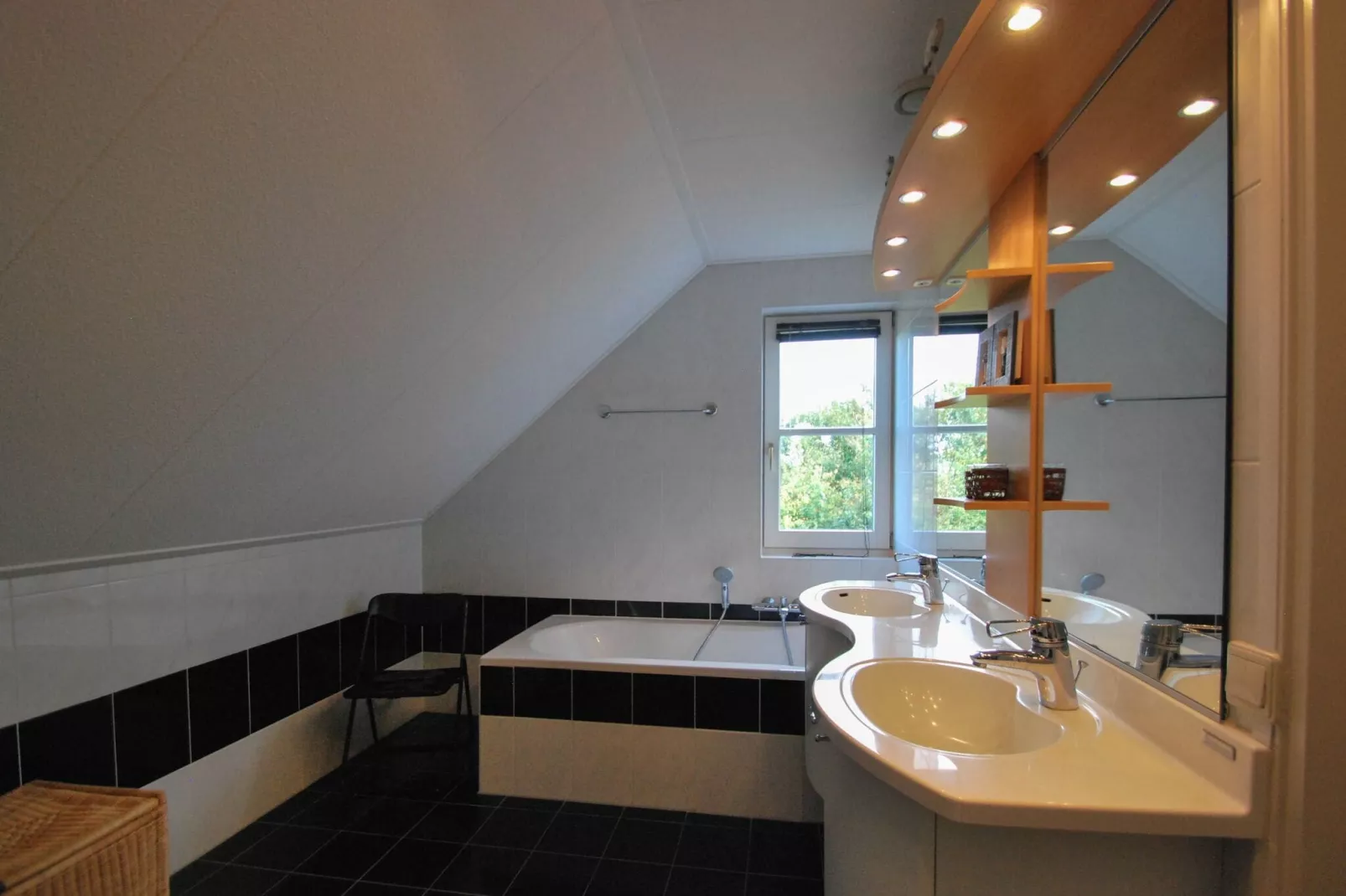 Beach Resort Makkum 21-Badezimmer
