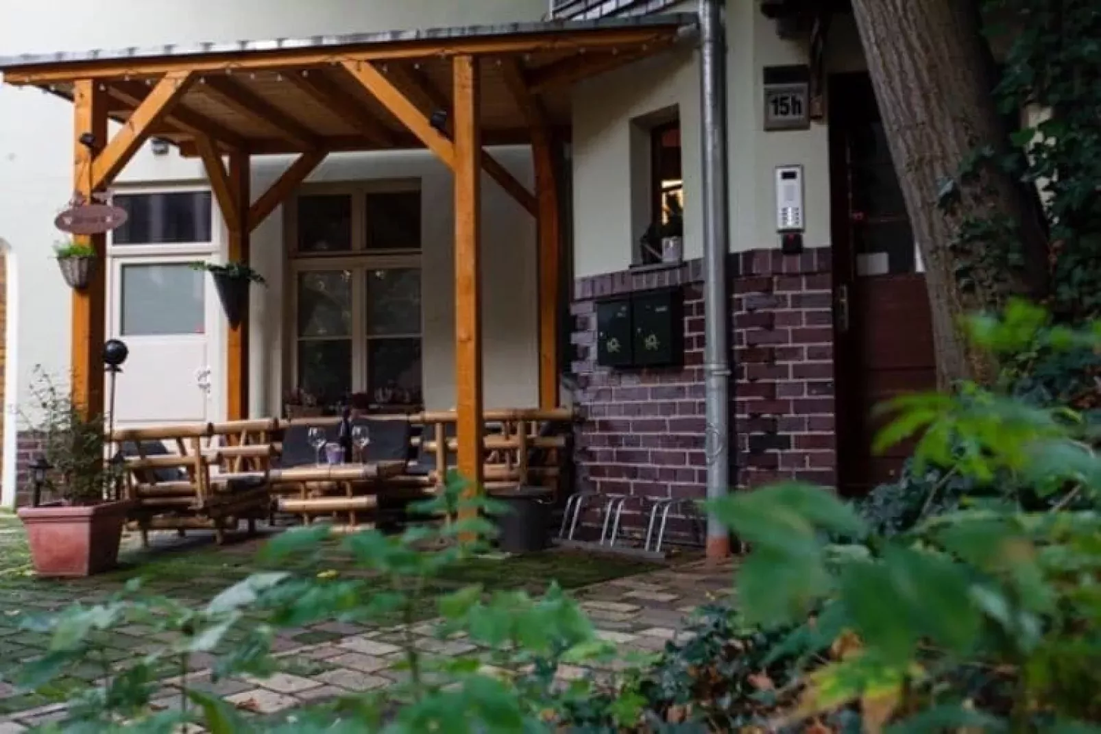 App1-Exterior summer