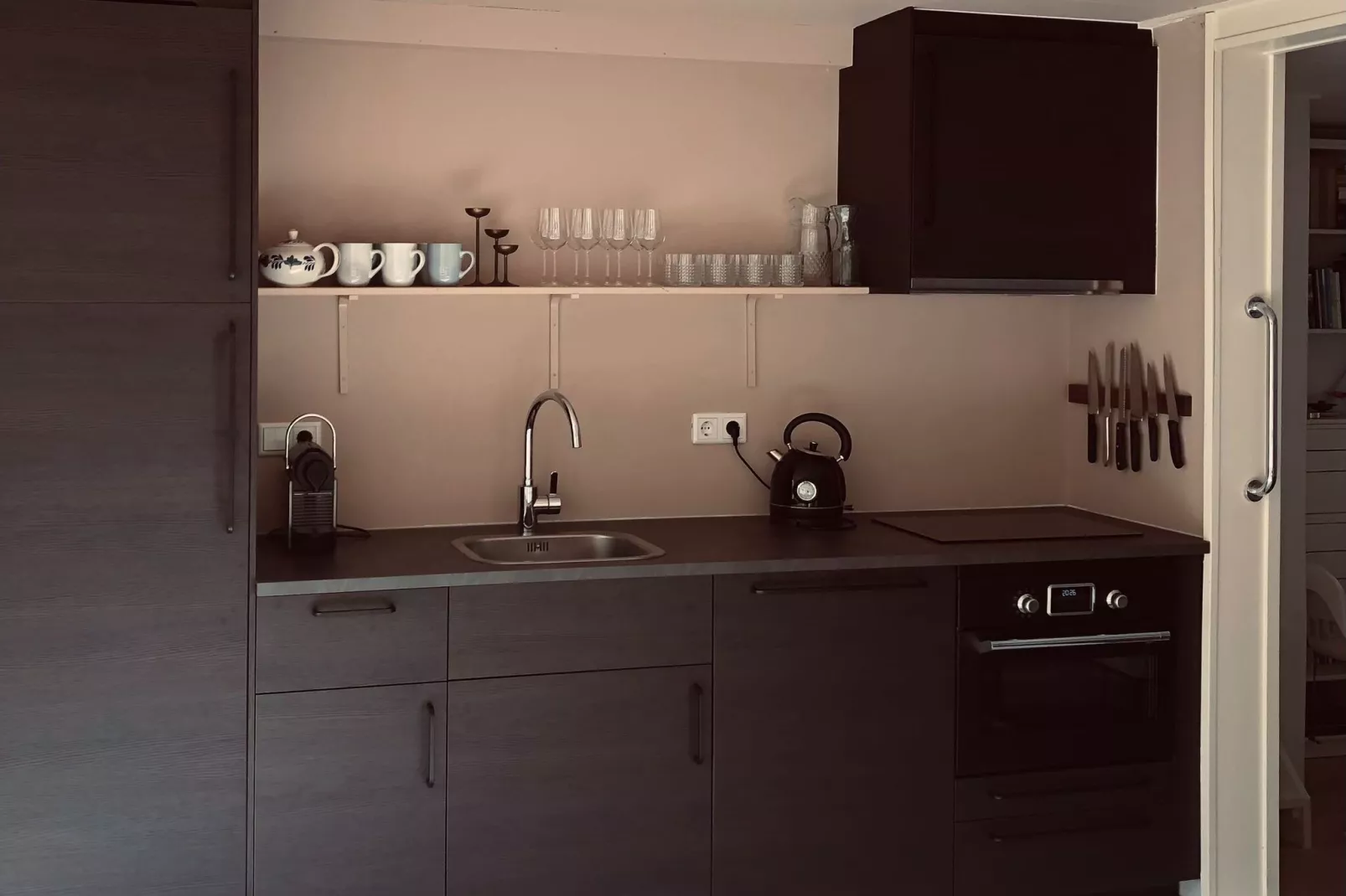 June's Cabin-Kitchen
