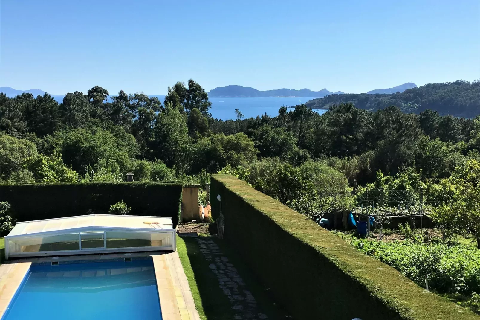 Prudencio-Gardens summer
