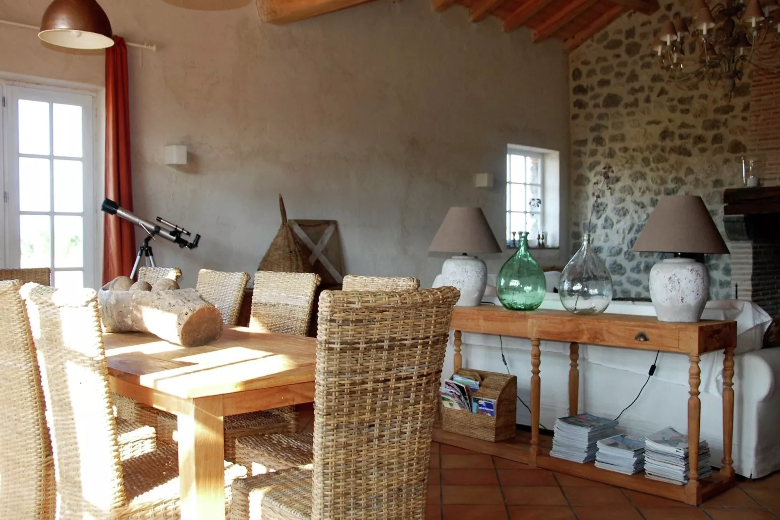 Mas d'Ourbise Penan-Dining room