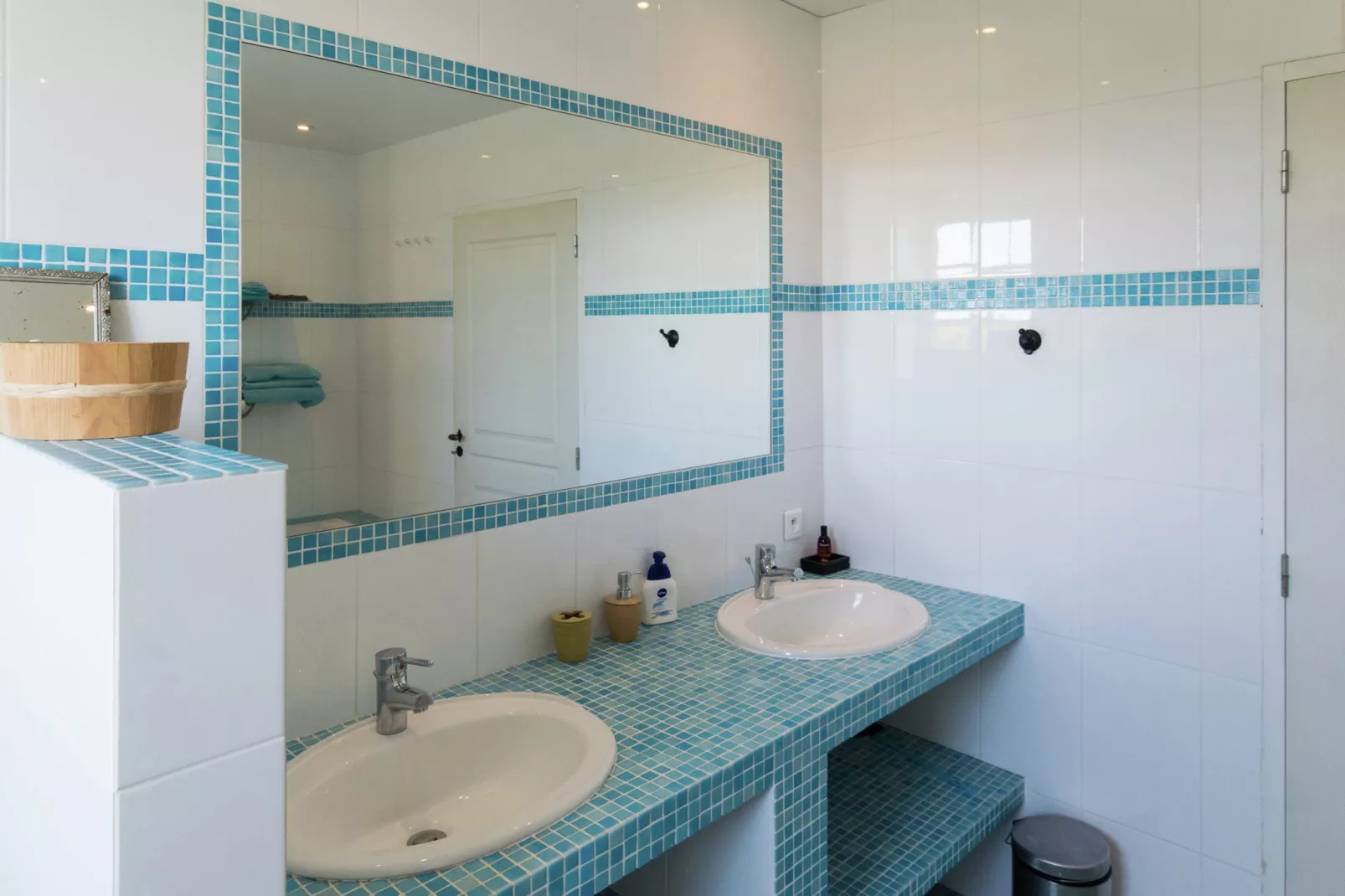 Mas d'Ourbise Penan-Bathroom