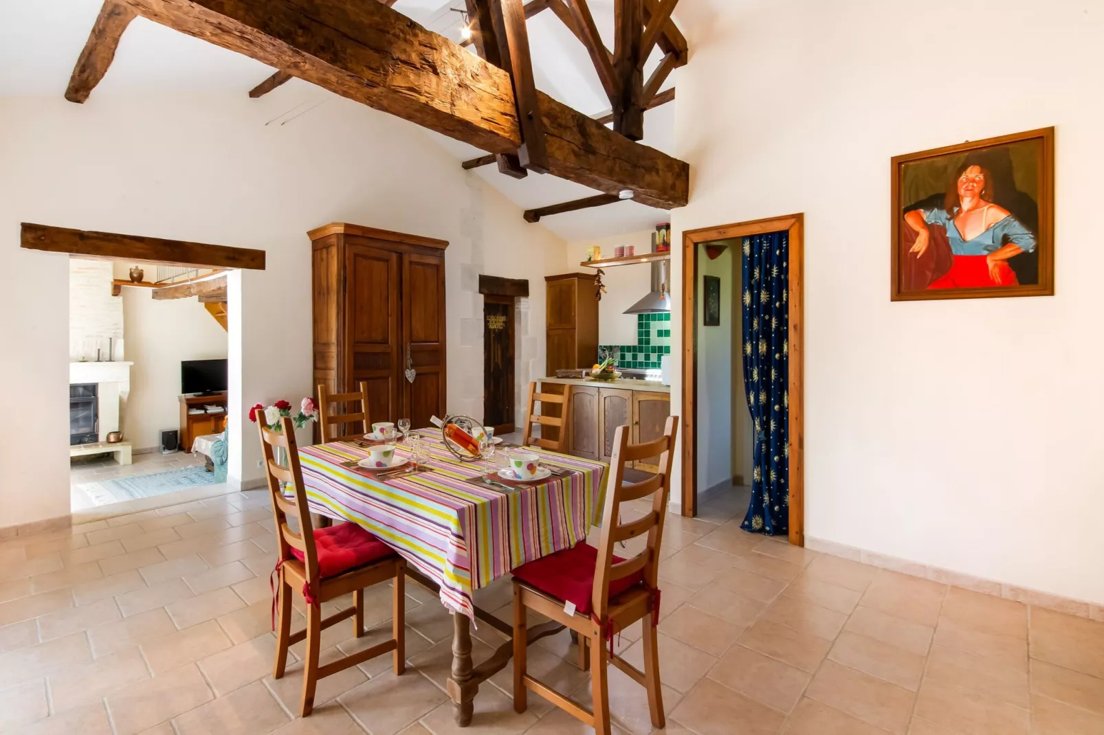 Domaine de Geneviève des Vignes-Dining room