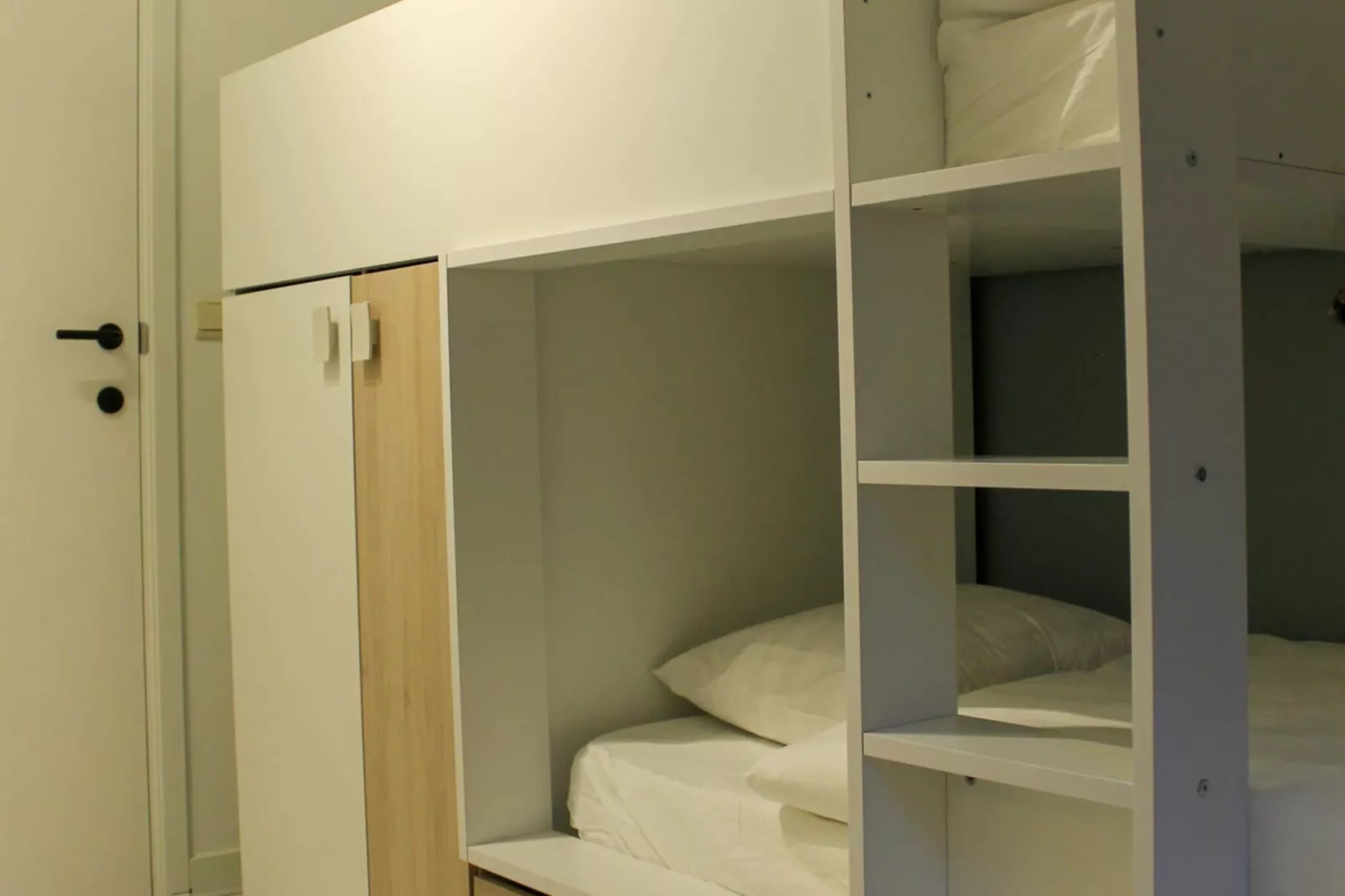 Le Louis-Bedroom