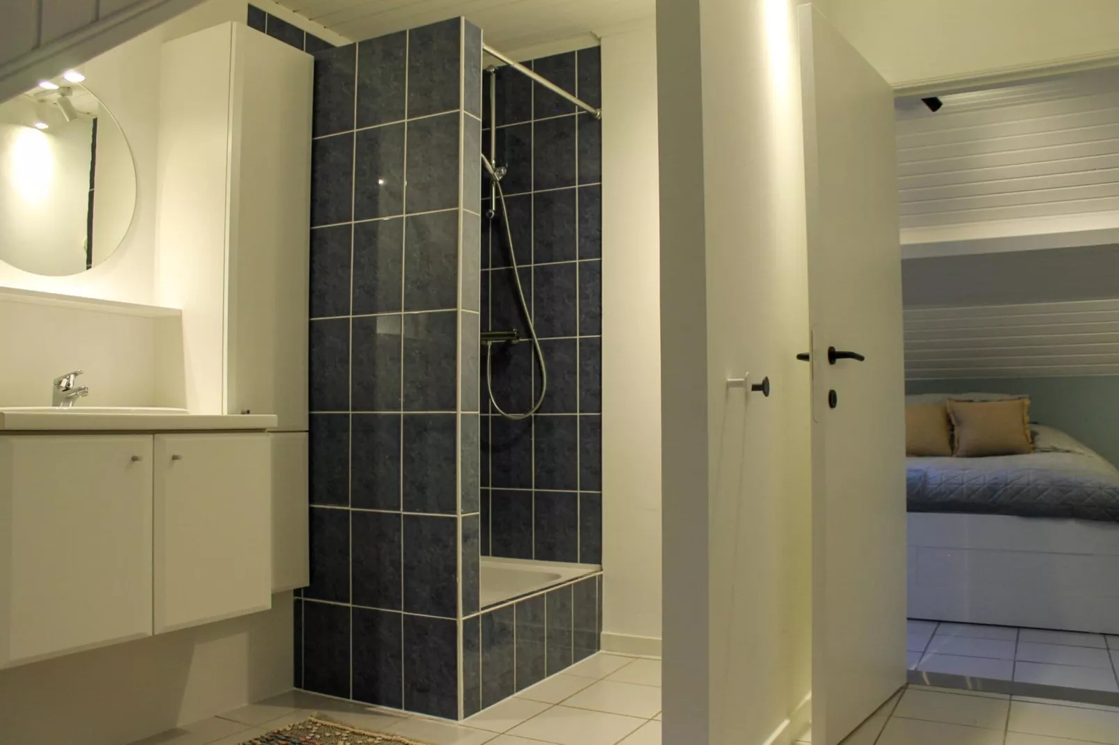 Le Louis-Bathroom