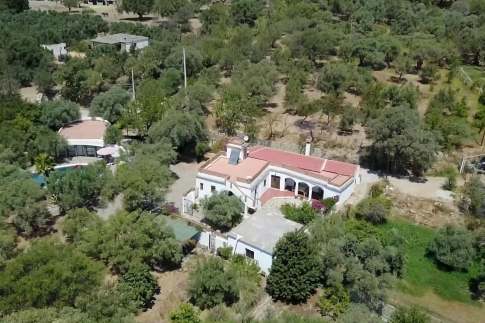 Cortijo de Santa Cruz-Extérieur été