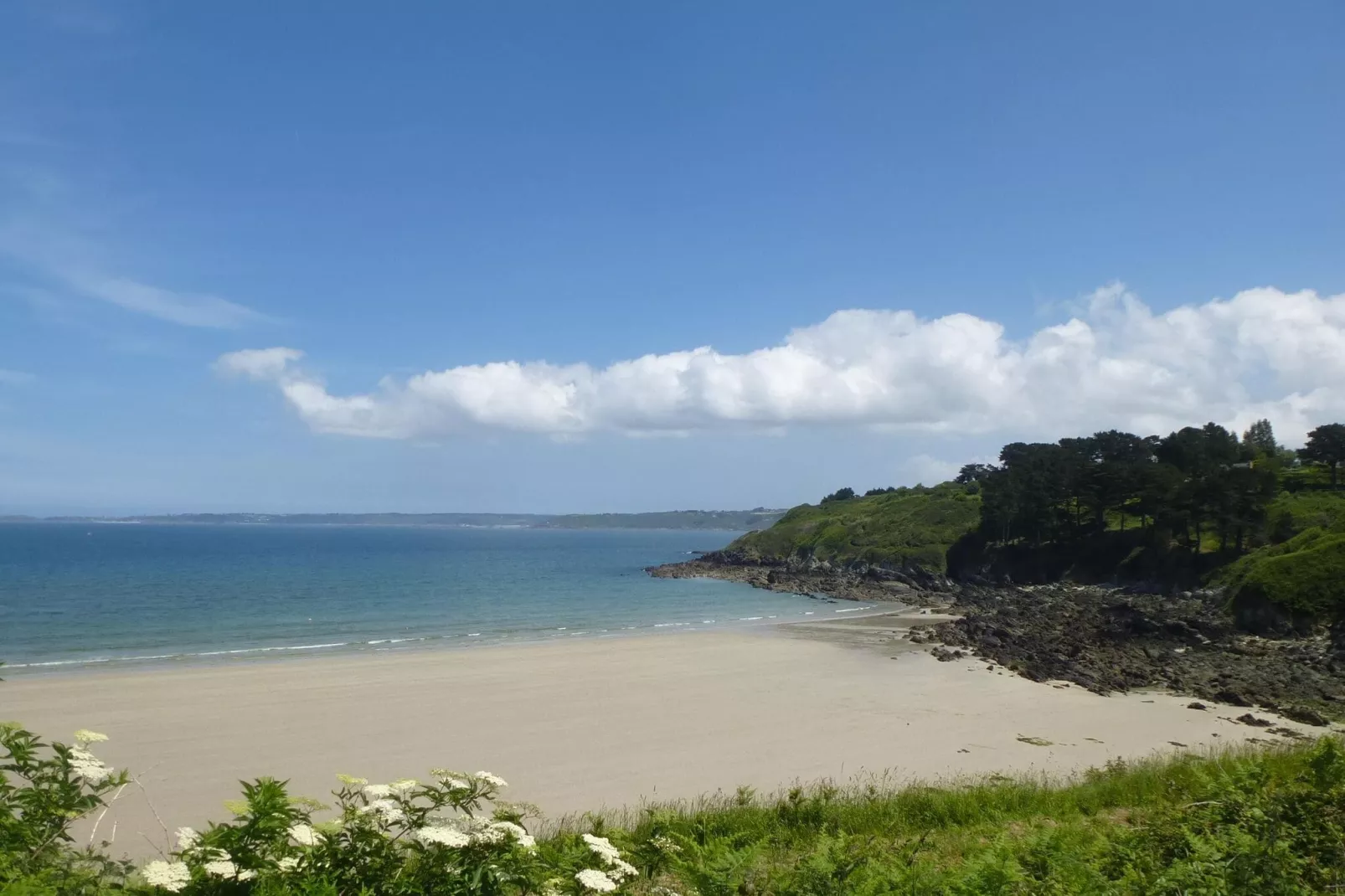 Maison de vacances Ploumilliau-Areas within 20km in summer