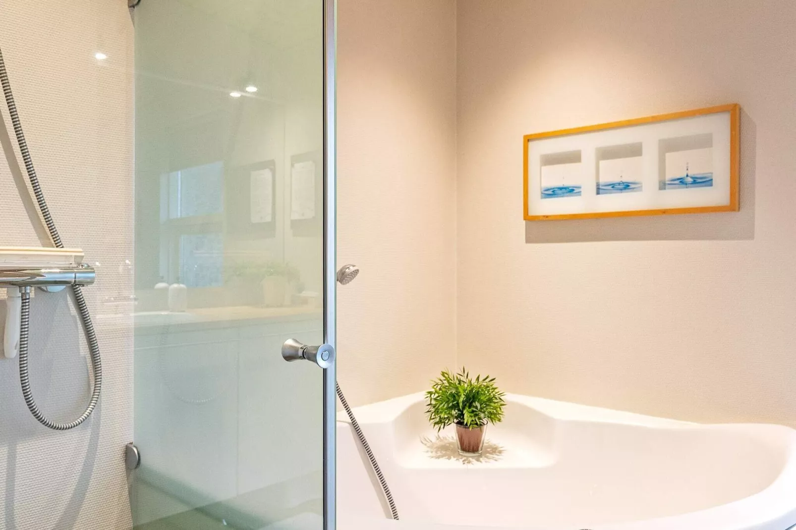 Modern Retreat with Spa - By Traum Ferienwohnungen