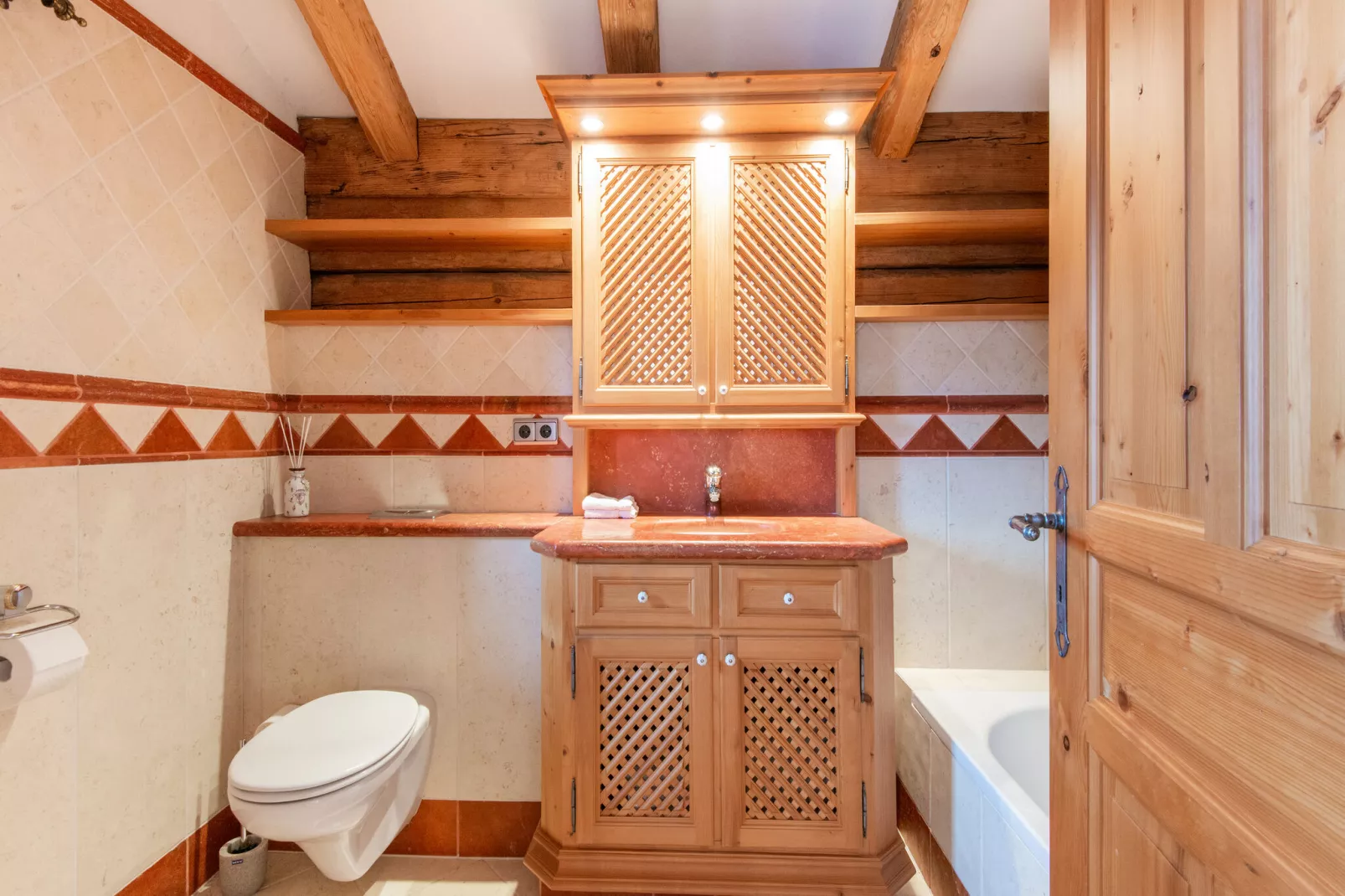 Luxury-Chalet in St Johann in Tirol-Bathroom