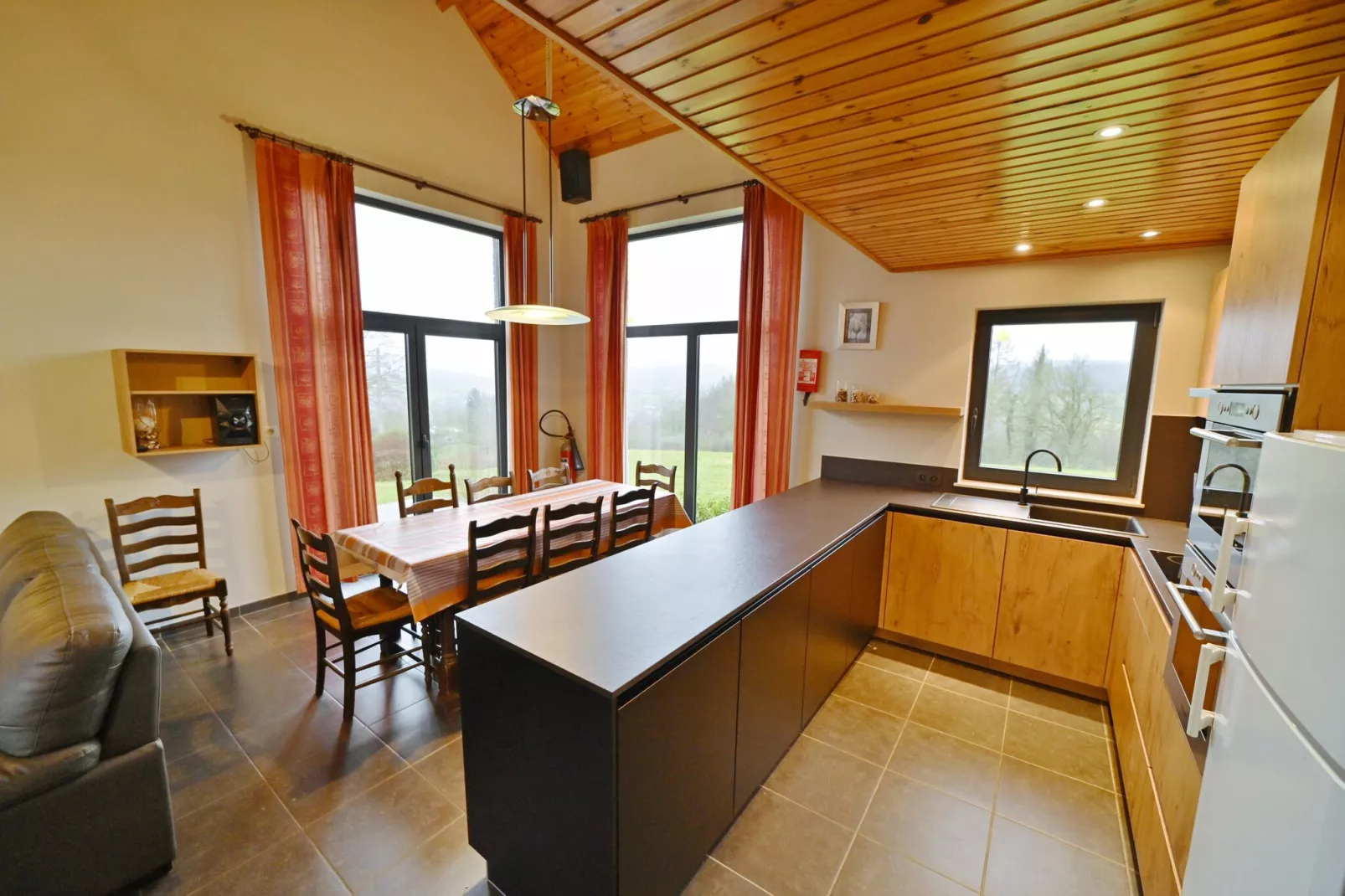Le Bouton d'Or-Kitchen