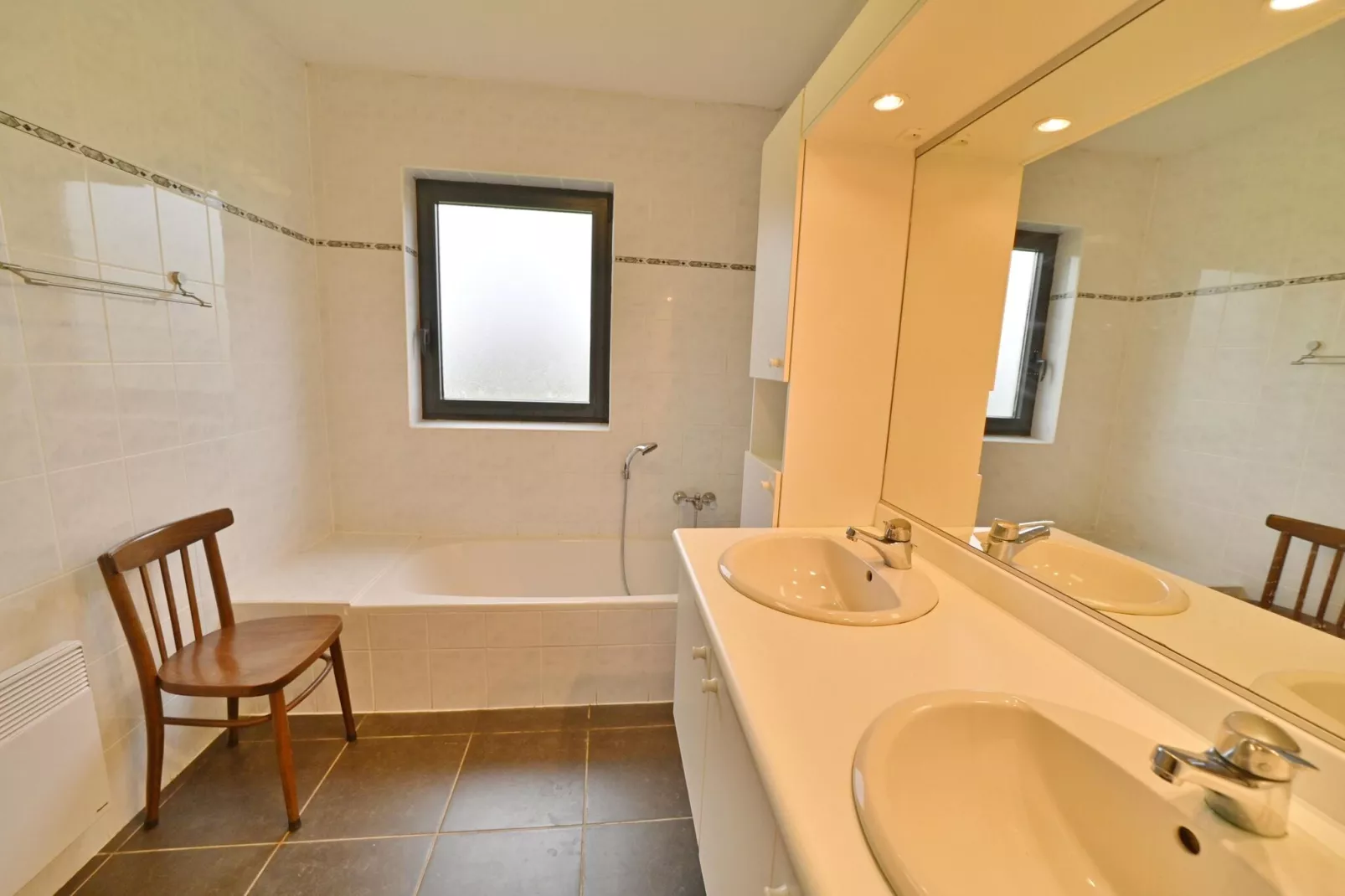 Le Bouton d'Or-Bathroom