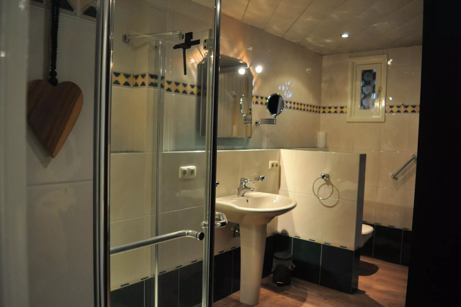 Dorpswoning Het Jagershuis-Bathroom
