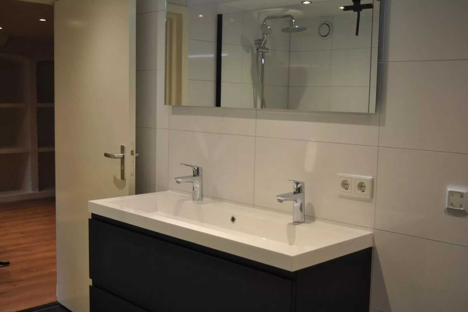 Dorpswoning Het Jagershuis-Bathroom