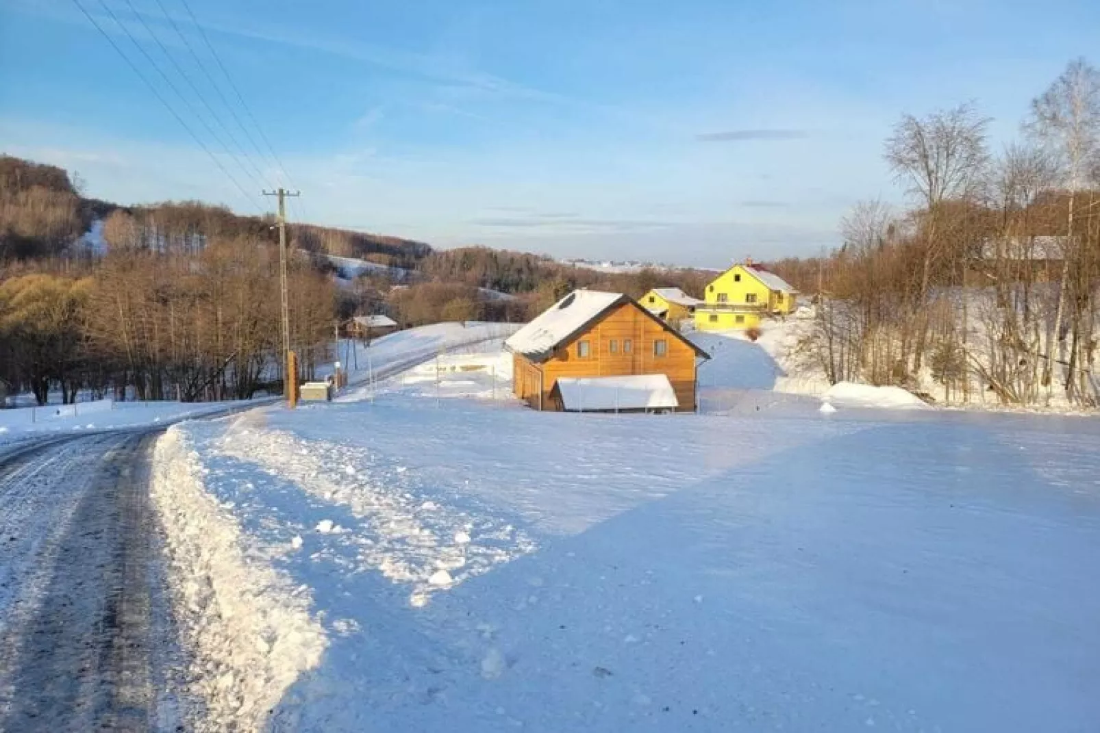 Komfortowy dom wakacyjny z basenem dla 12 osób-Exterior winter