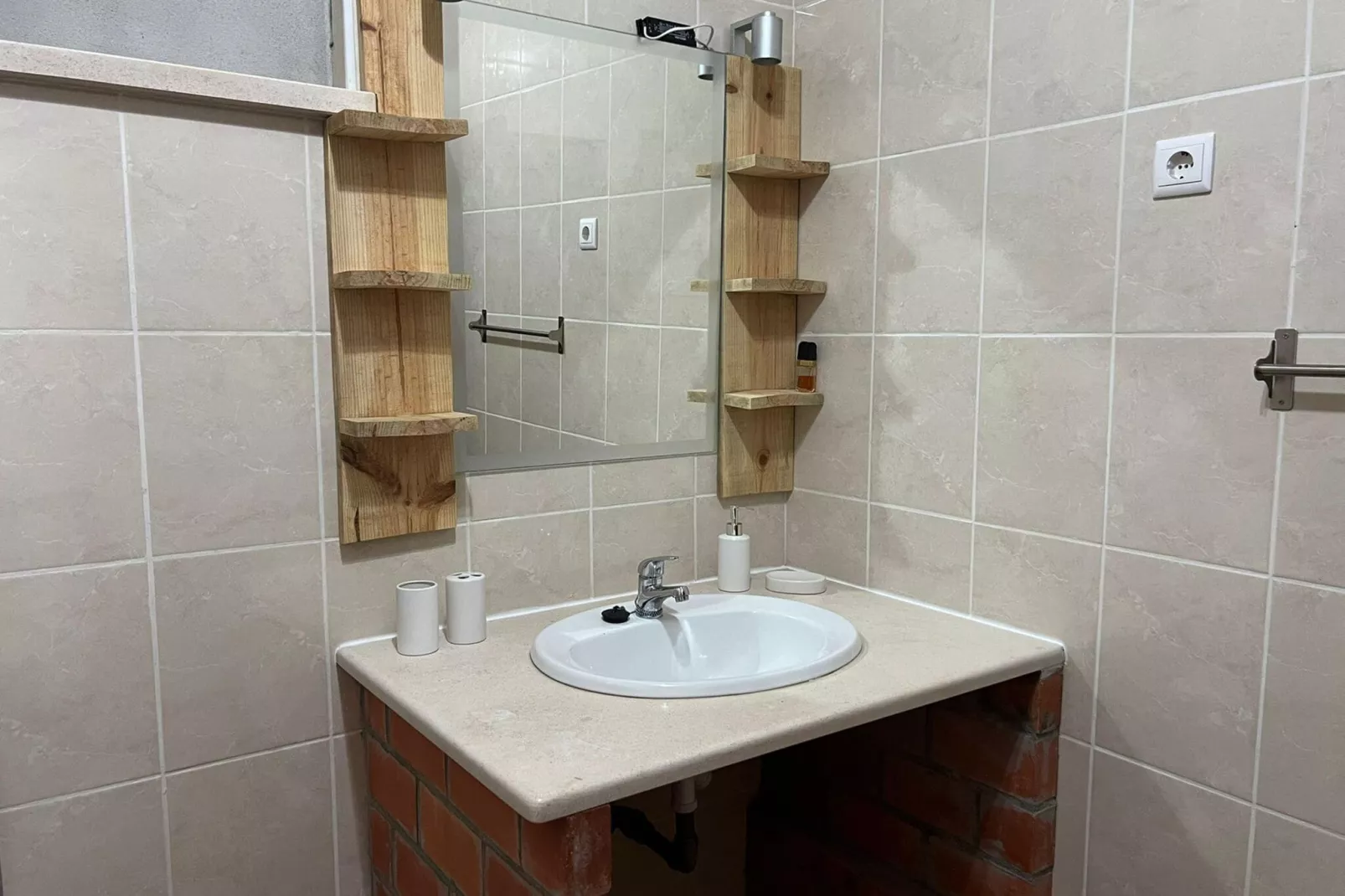 Moinho-Bathroom