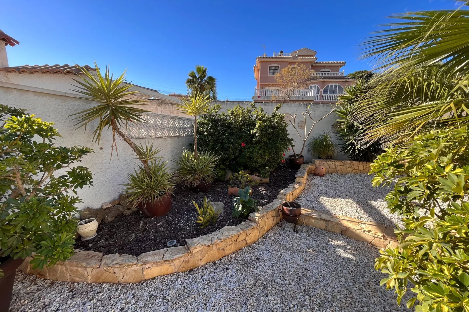 Villa Cuidad Quesada-Gardens summer