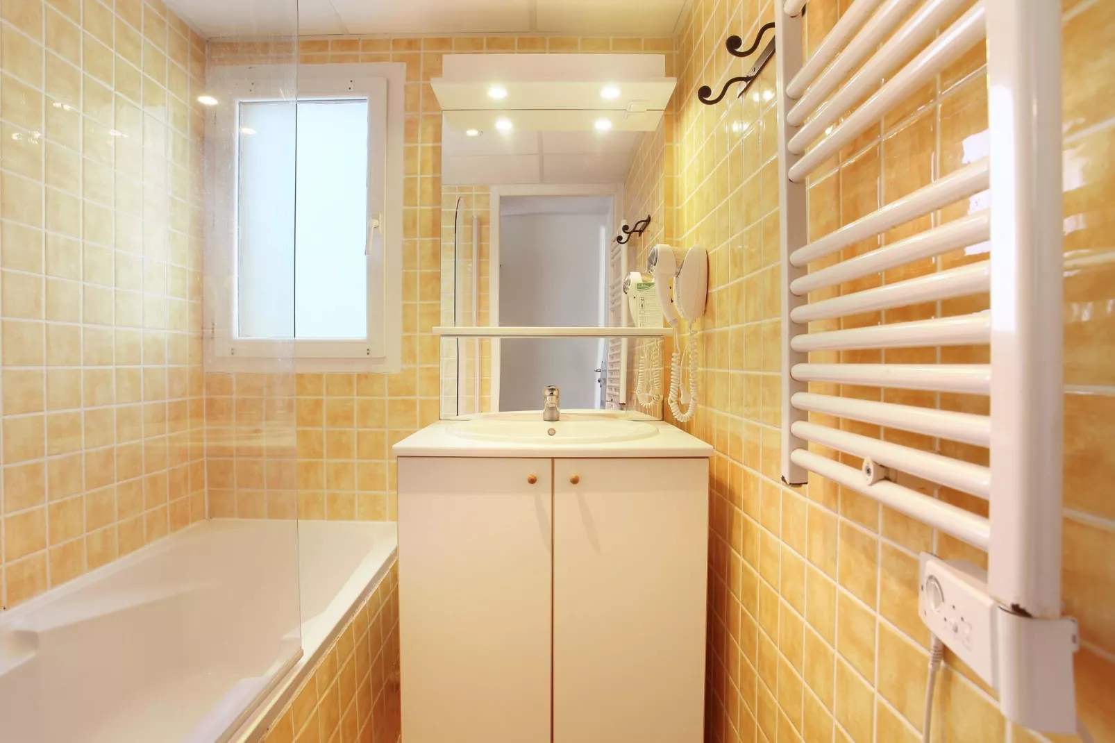 	 Résidence La Licorne de Haute-Provence 5-Bathroom