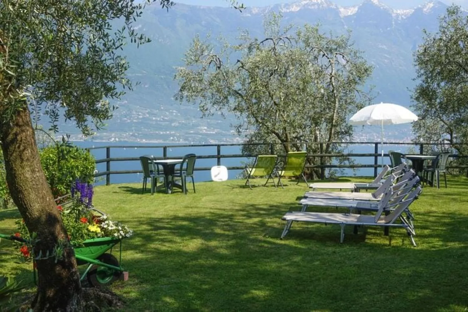 Apartments Casa Tamas, Limone-bilo 2 pax-Gardens summer