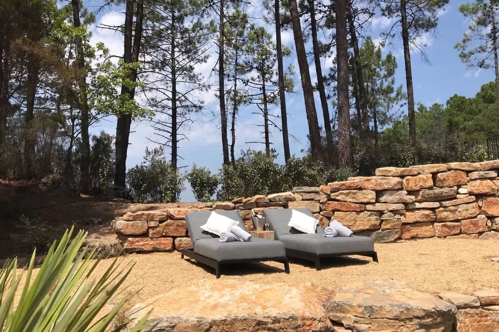 Villa Athos 14p-Gardens summer
