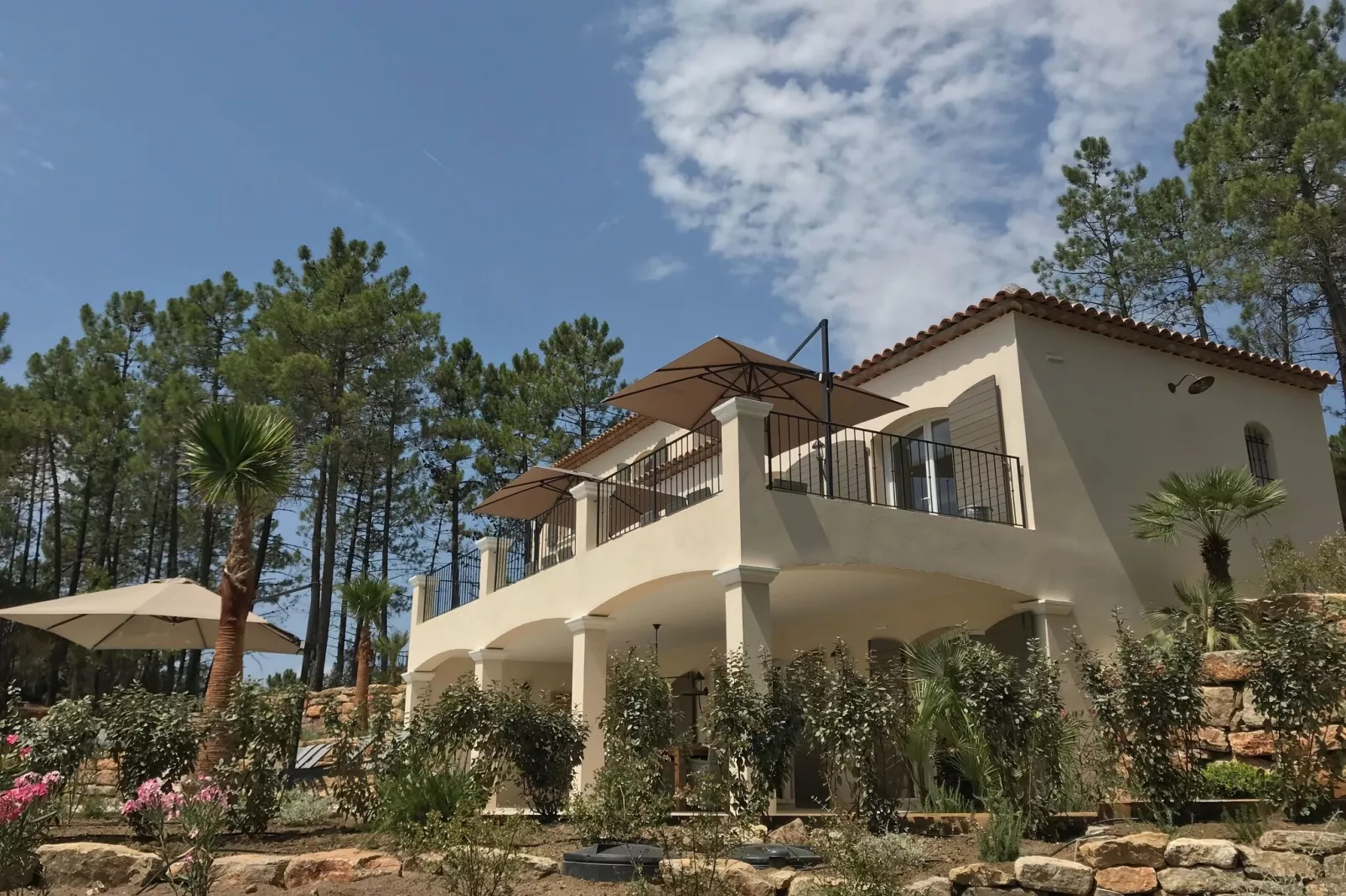 Villa Athos 14p-Gardens summer
