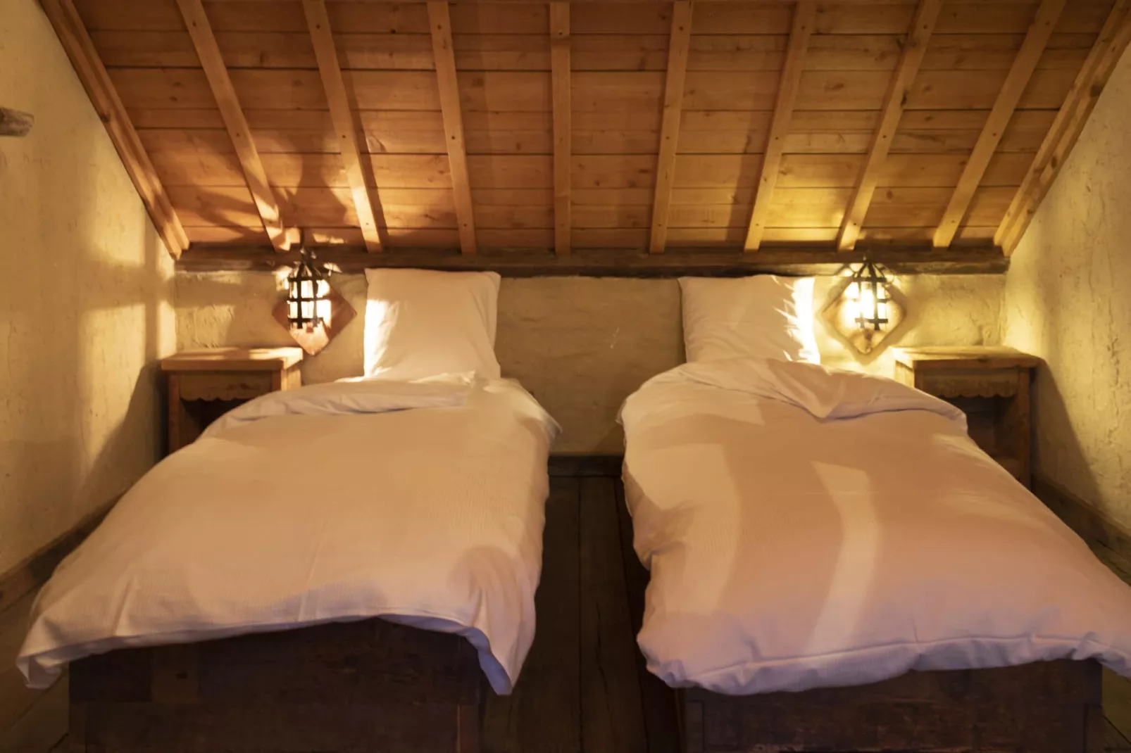 GÎTE CONTES DE SALME Lodge des Contes-Bedroom