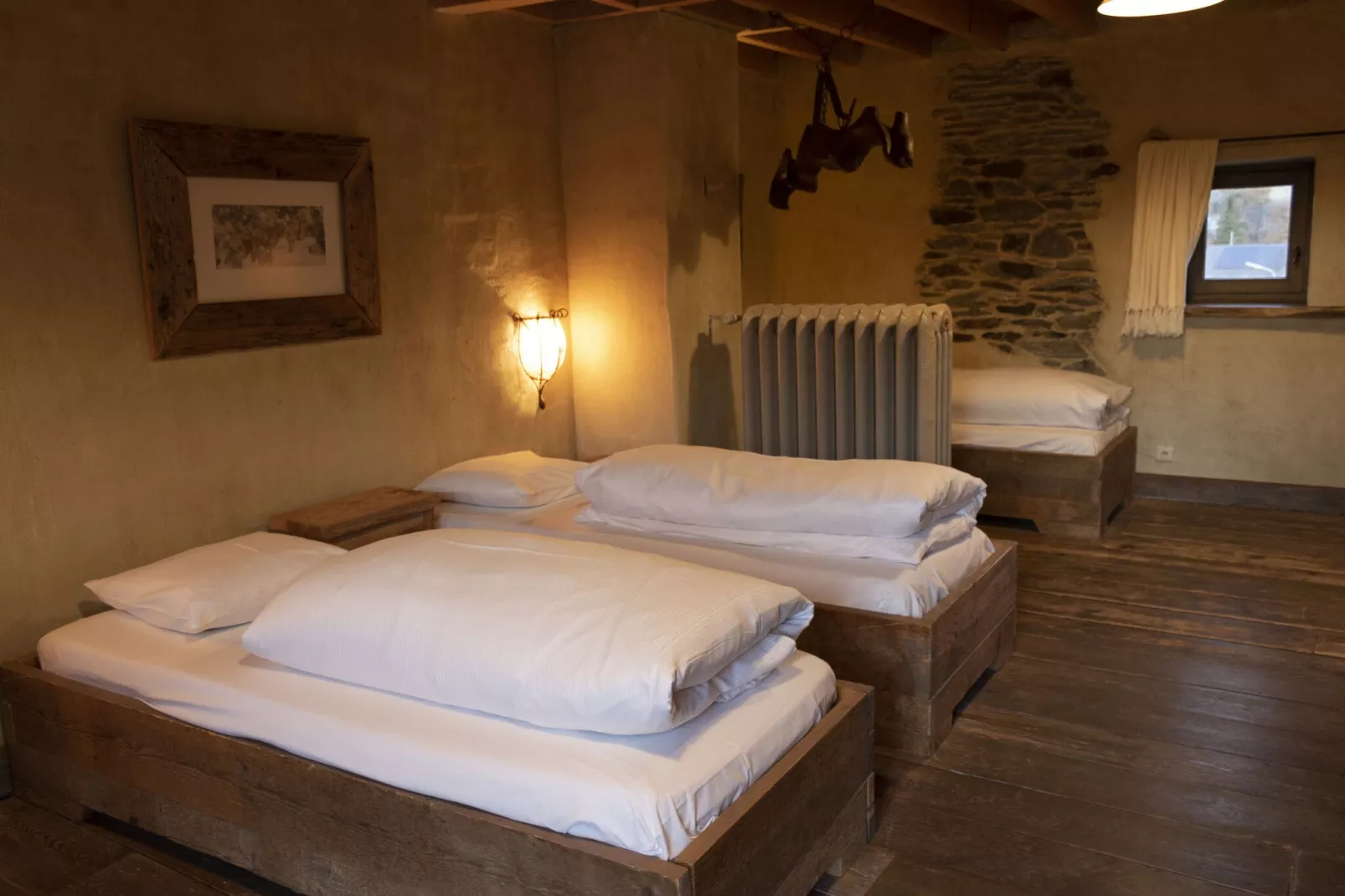 GÎTE CONTES DE SALME Lodge des Contes-Bedroom