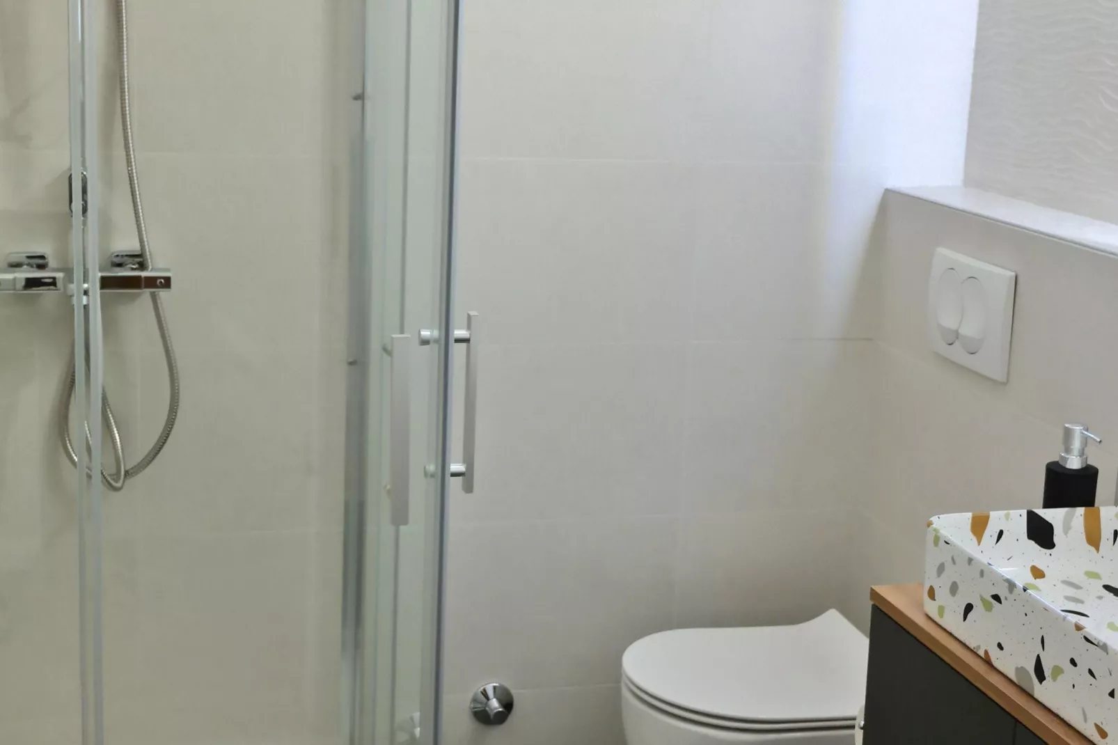 Apartment Karmen Šilo-Bathroom