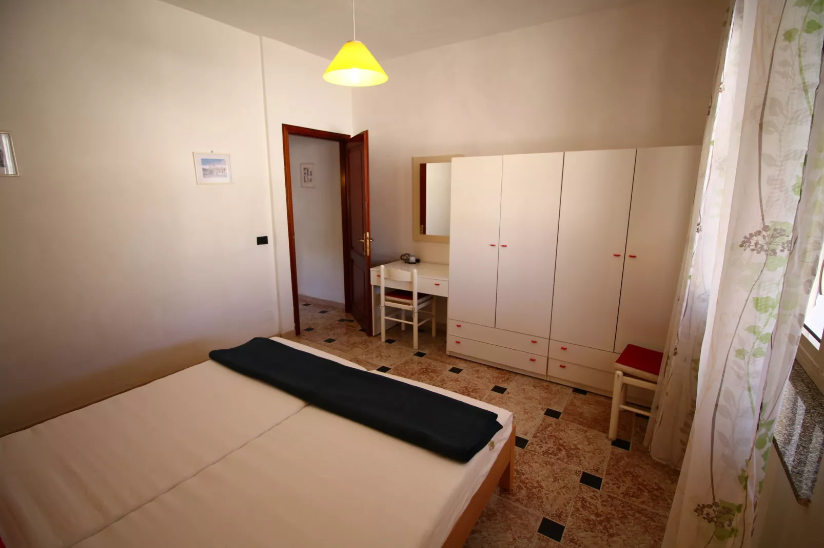 Olivia-Bedroom