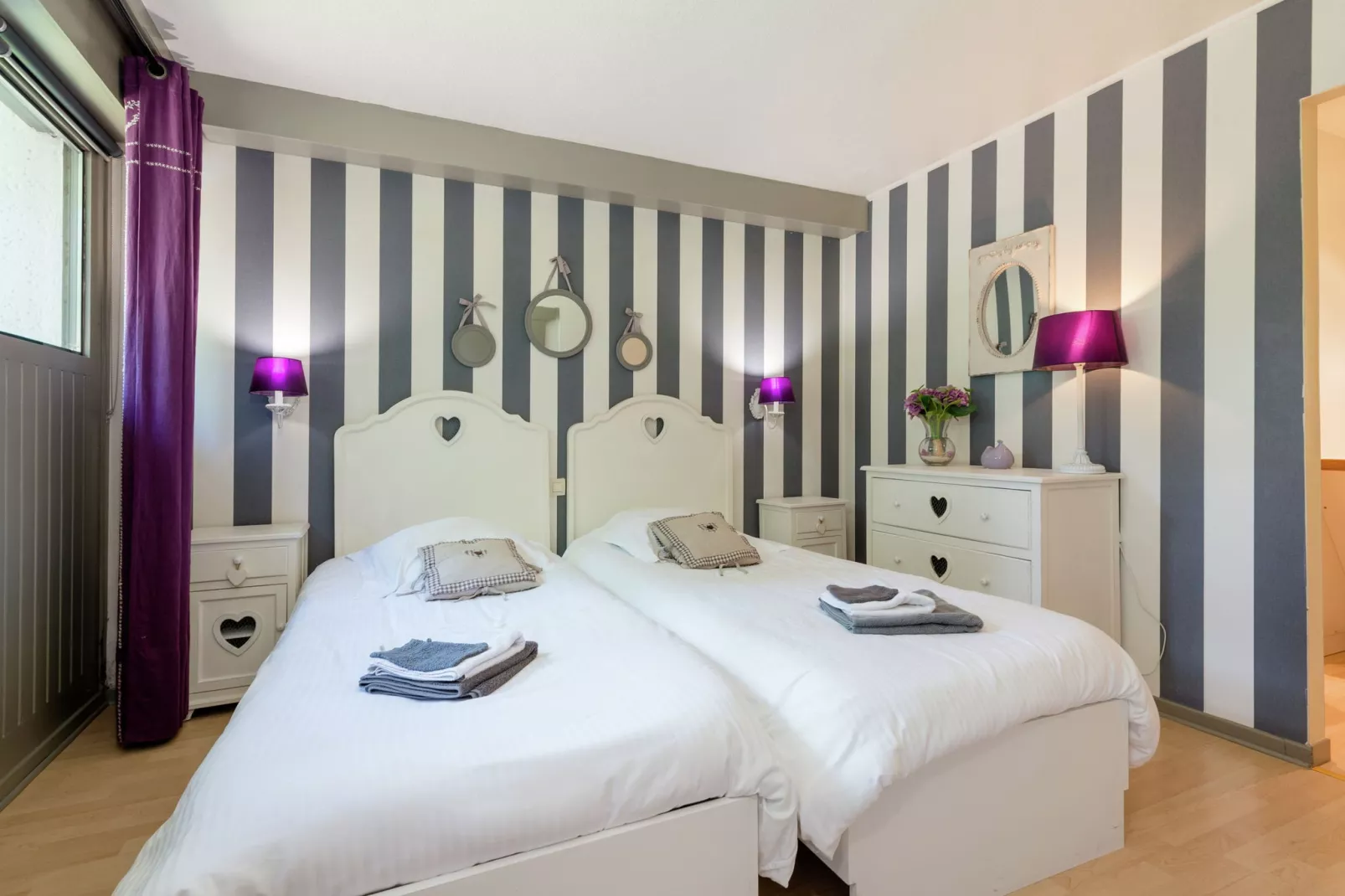 La Cascade-Bedroom