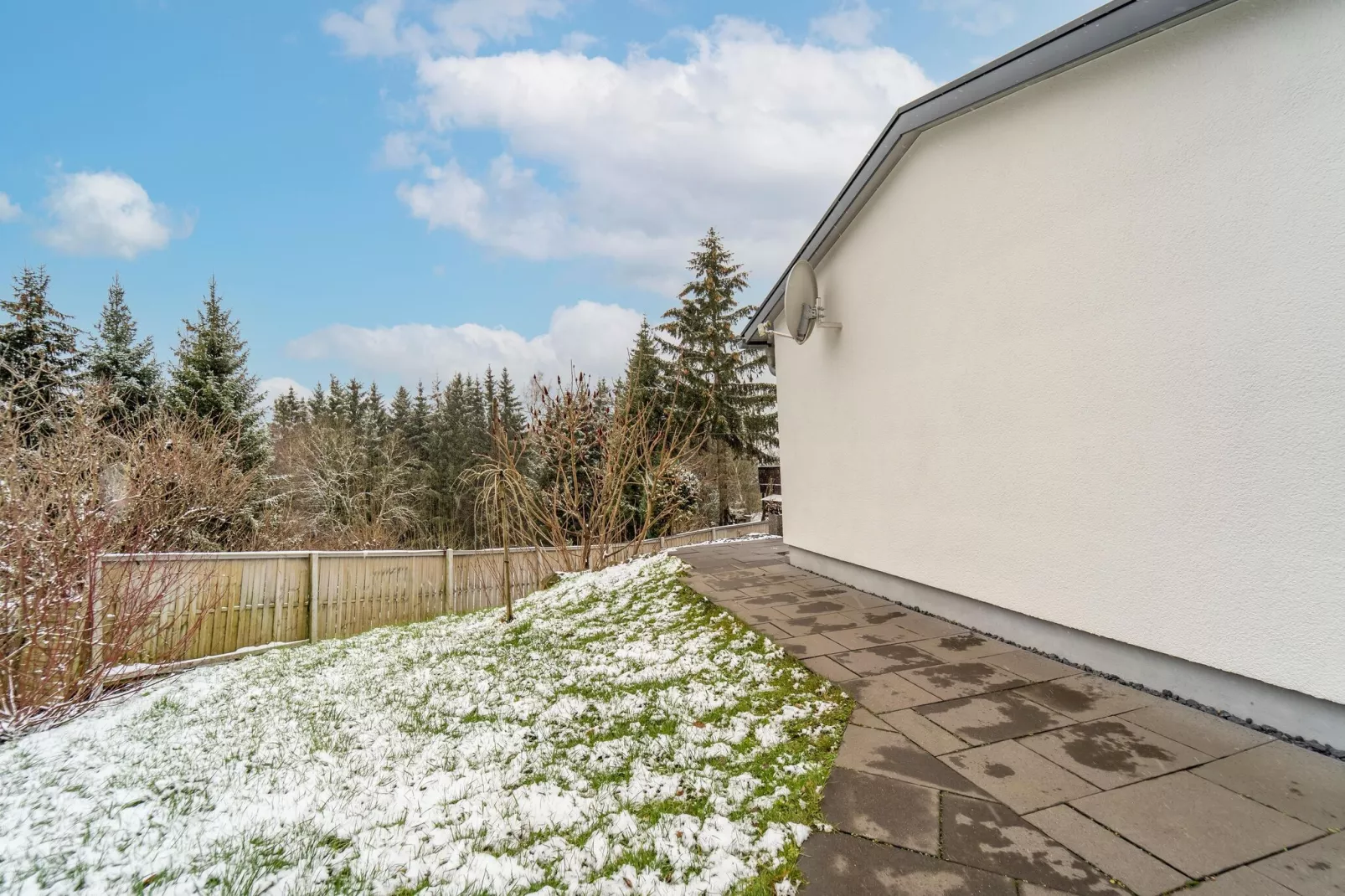 Ferienhaus Anna-Jardins en été