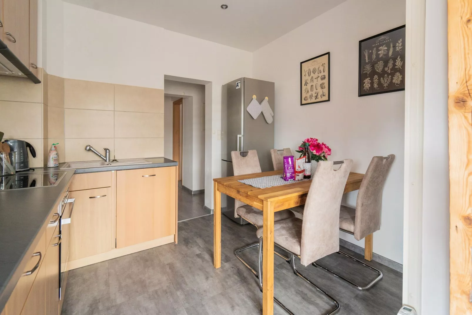 Ferienwohnung Carola-Dining room
