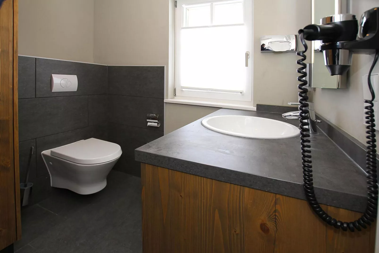 FH PremiumLodge Plus-4Erw und 2 Ki 4-11-Bathroom