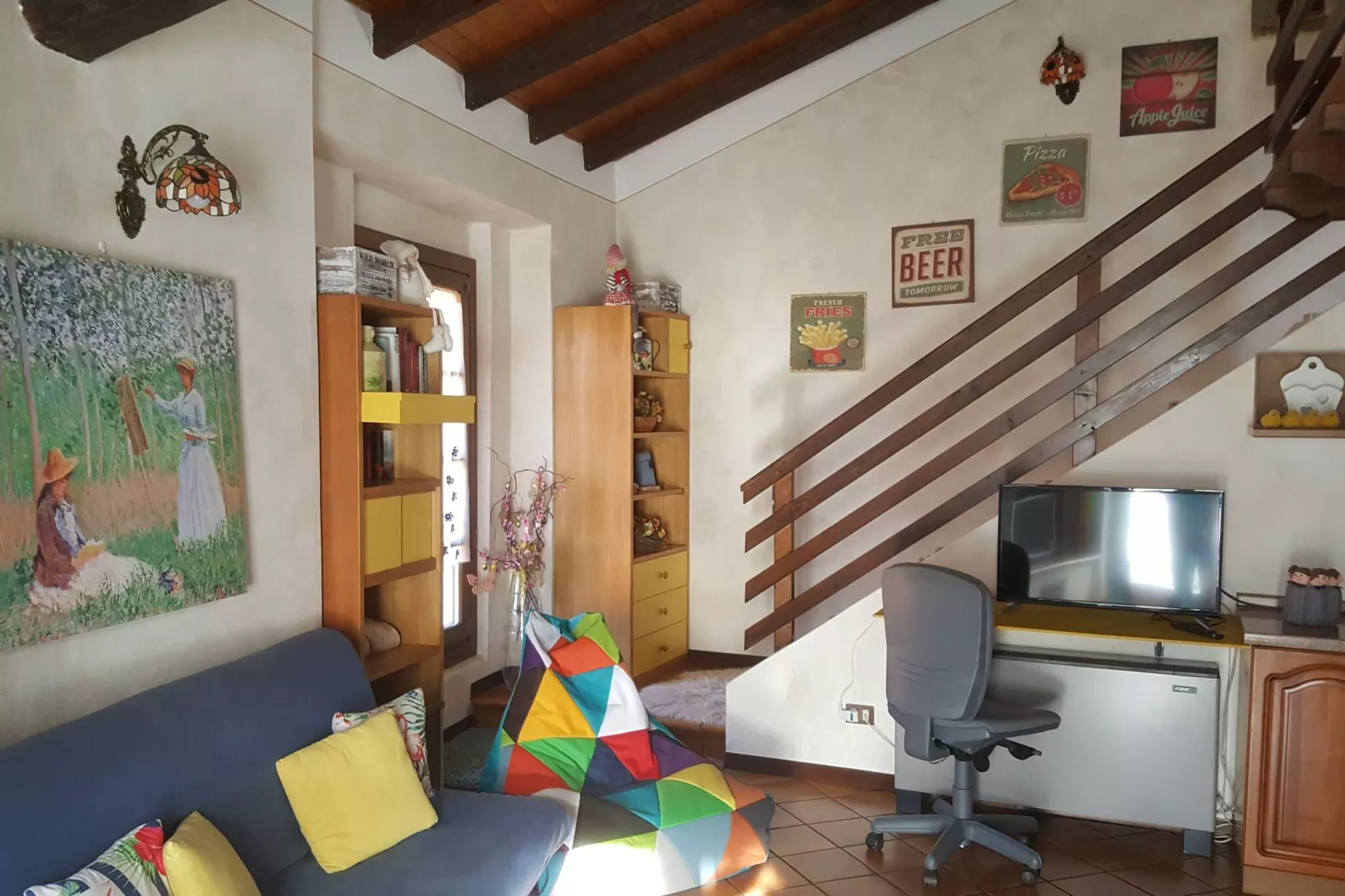Alex Home 1-Living room