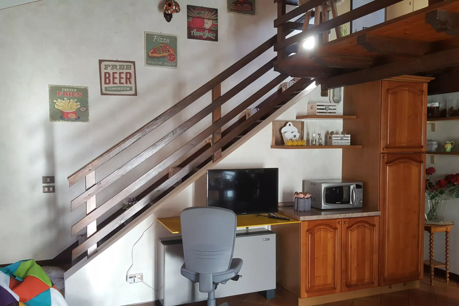 Alex Home 1-Living room