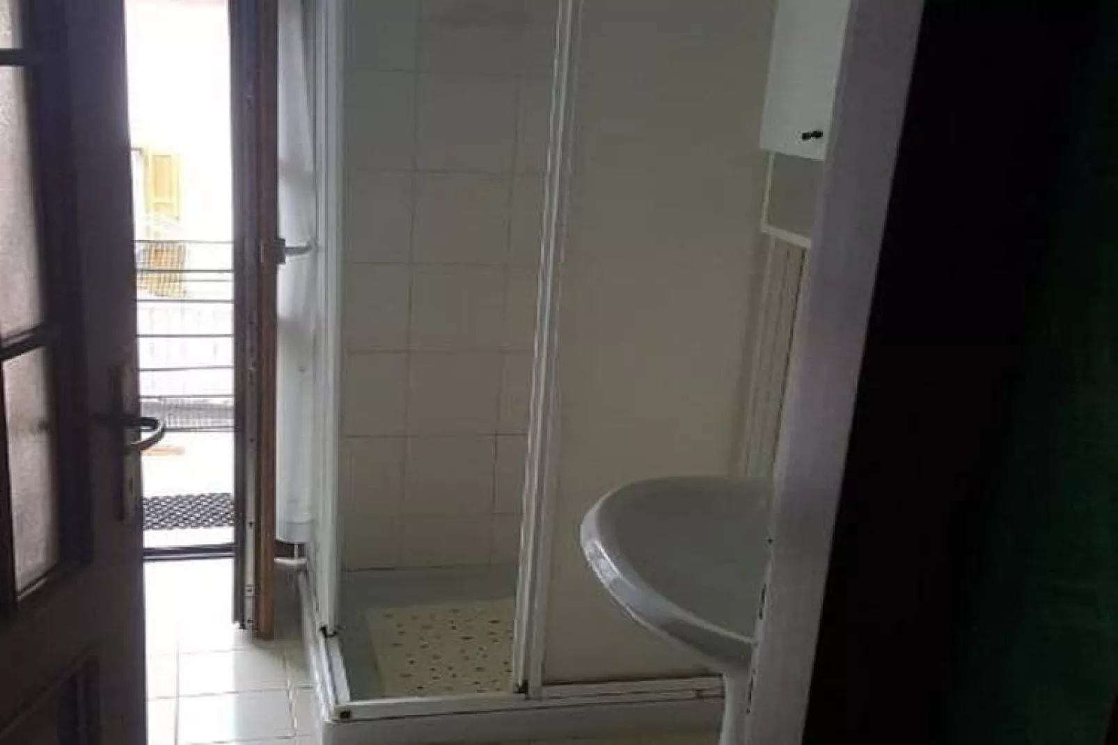 Alex Home 1-Bathroom