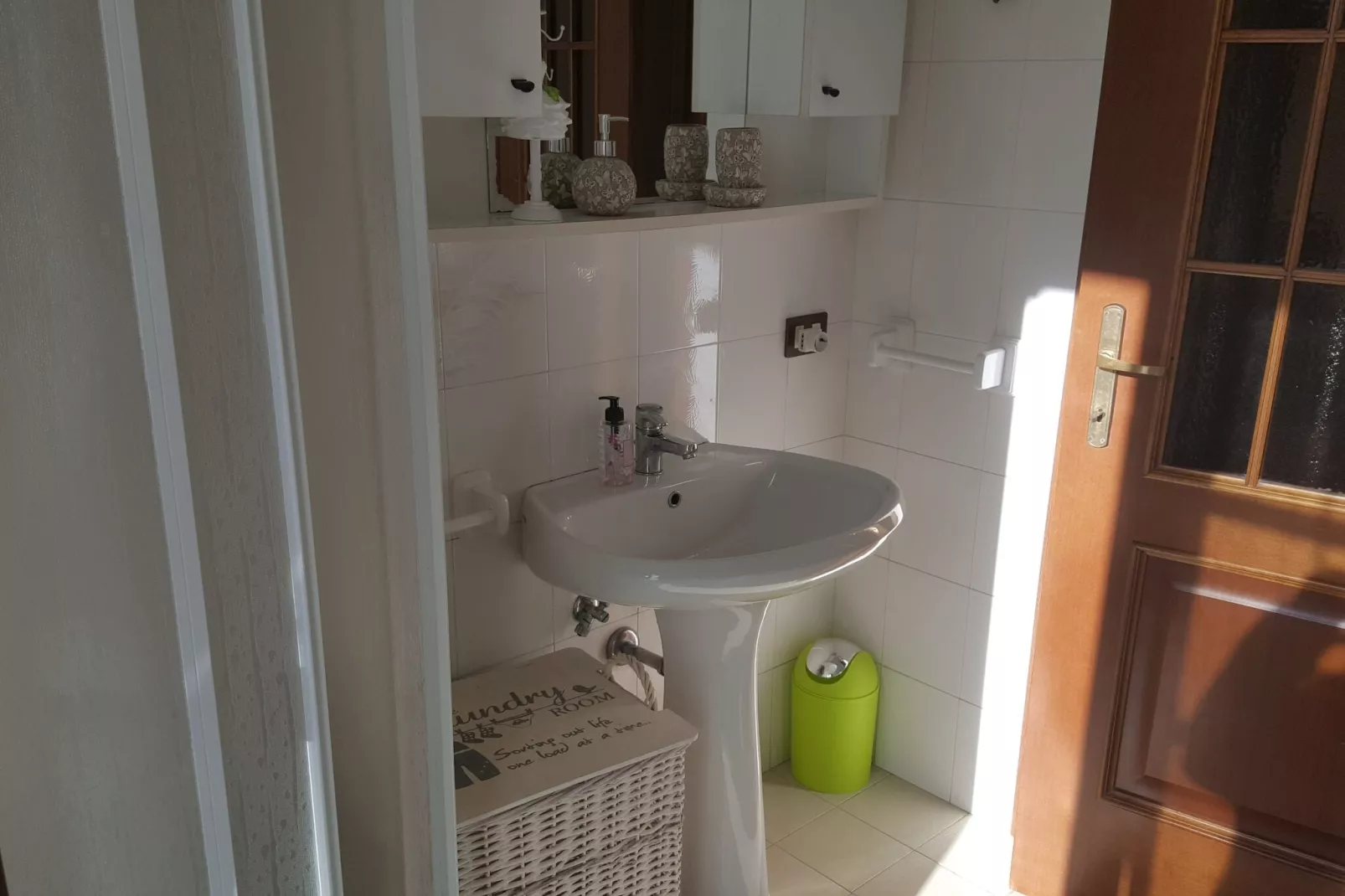 Alex Home 1-Bathroom