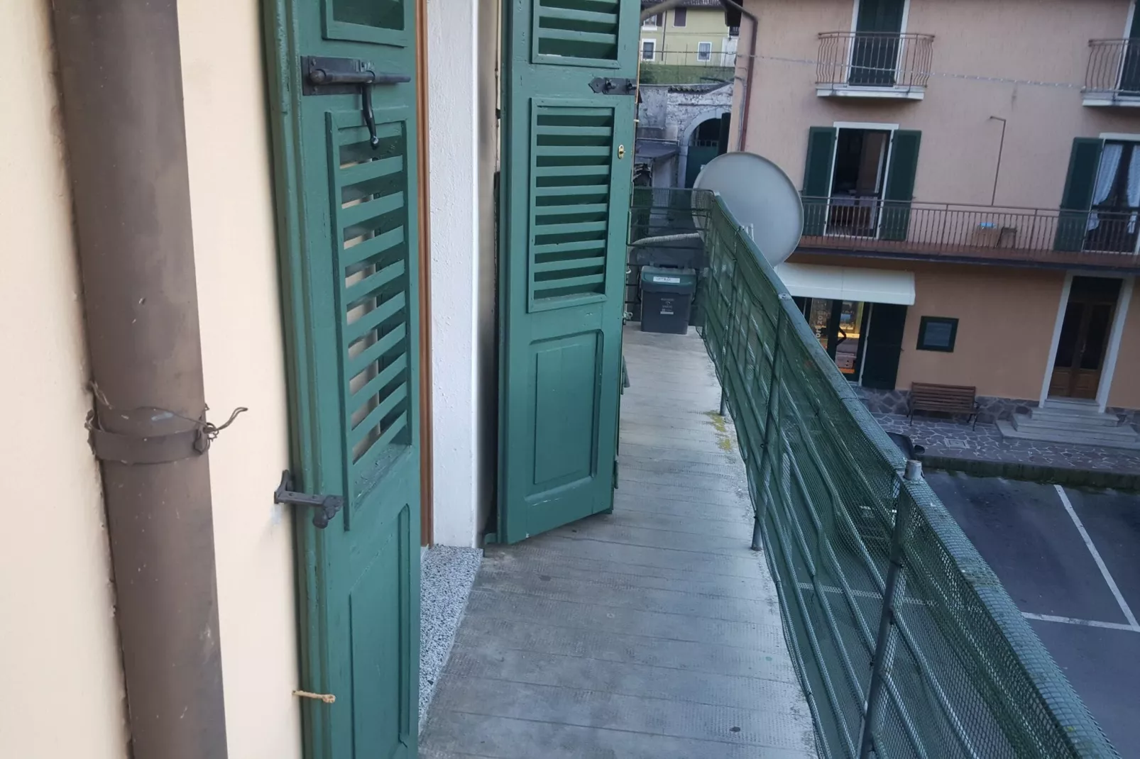 Alex Home 1-Terrace balcony
