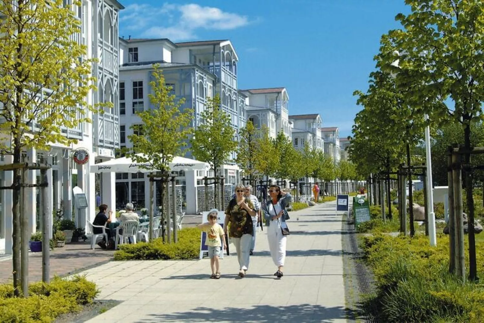 Seepark Sellin - 6 Personen-Exterior in summer