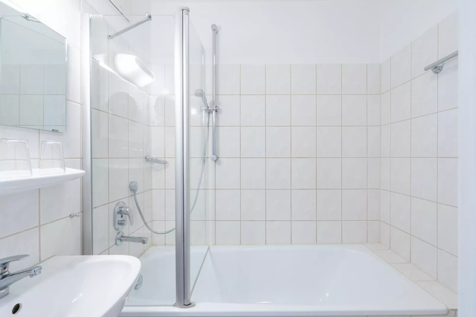 Seepark Sellin - 4 Personen - Bathroom