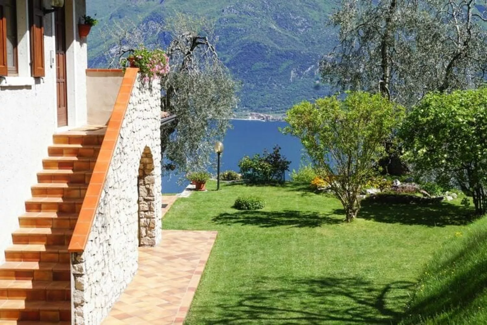Apartments Casa Tamas, Limone-bilo 4 pax-Gardens summer