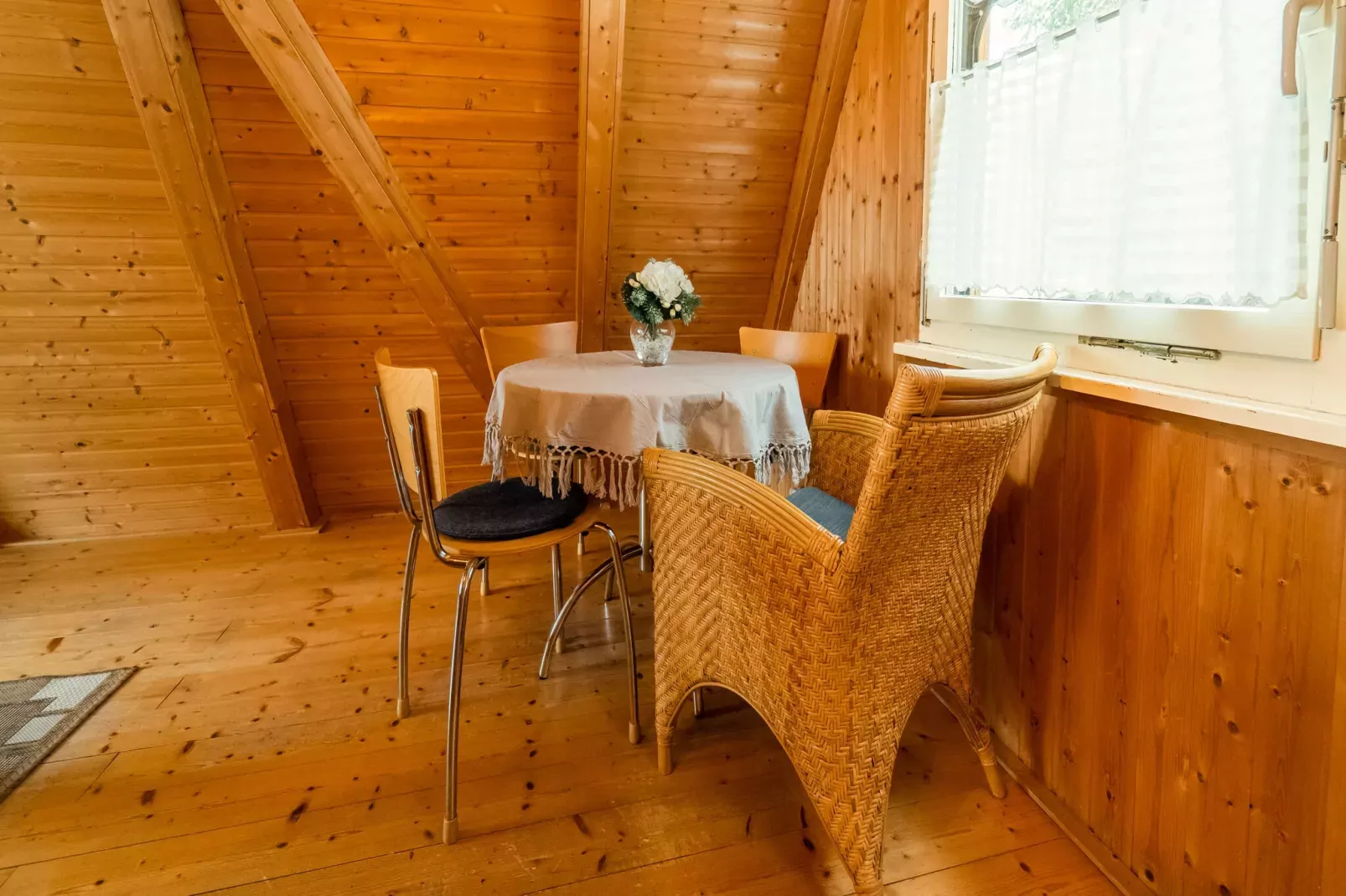Ferienhaus Alwin-Dining room