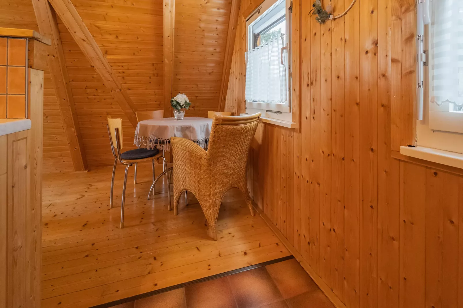 Ferienhaus Alwin-Dining room