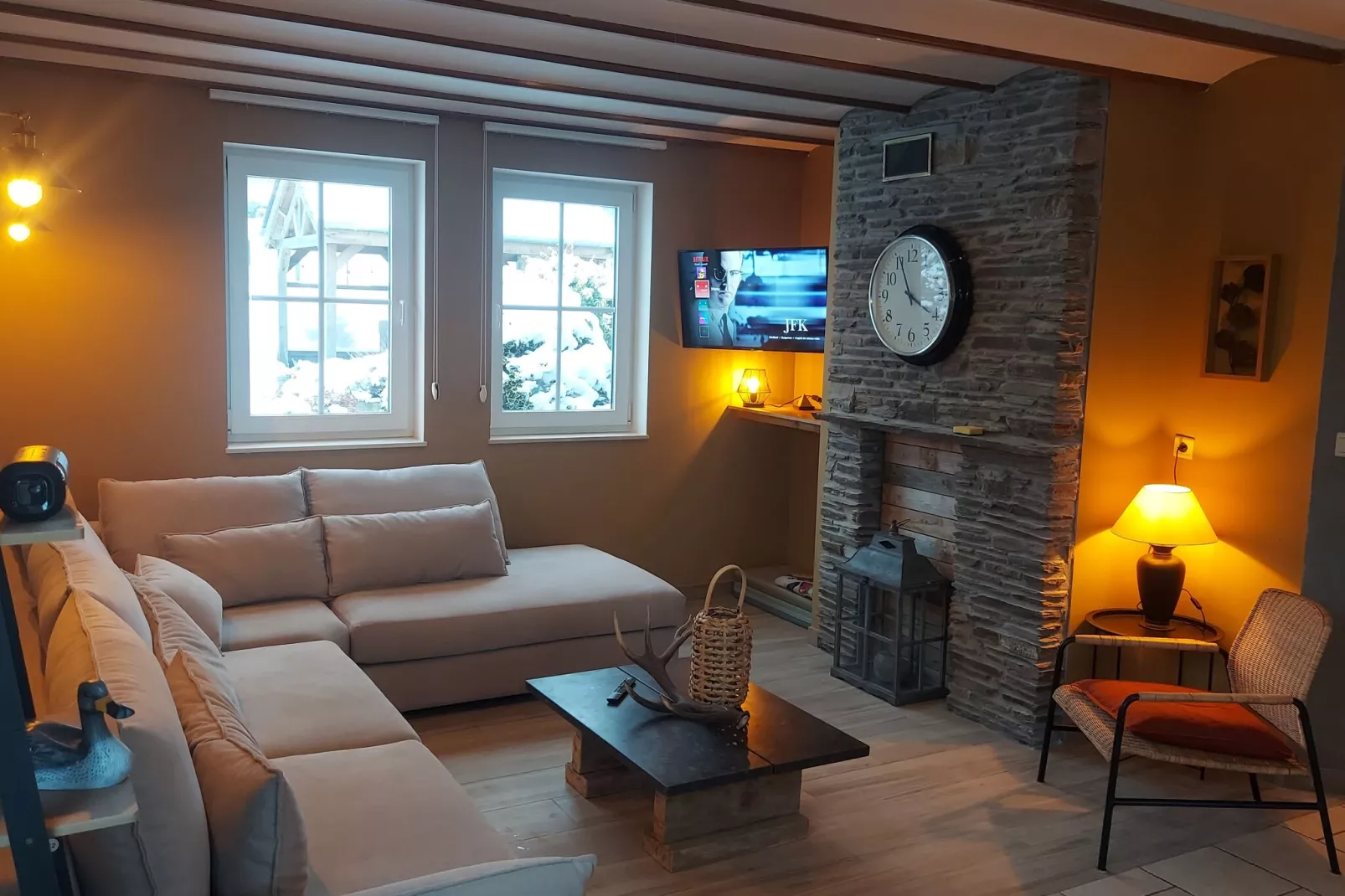 Charmante habitation à Lierneux pour 10 adultes avec Bains à remous-Living room