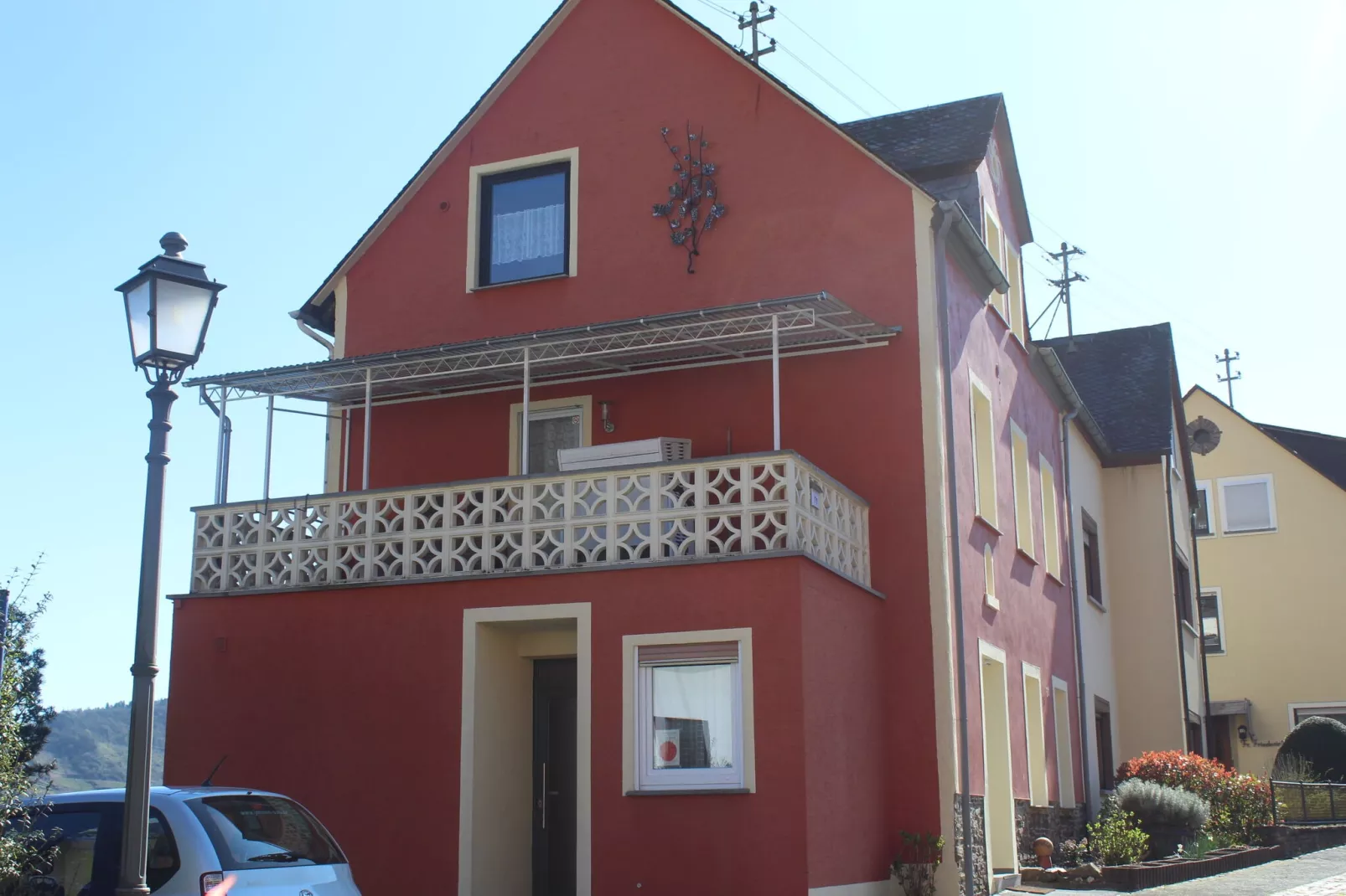 Gruppenhaus Moselblick-Außenbereich Sommer