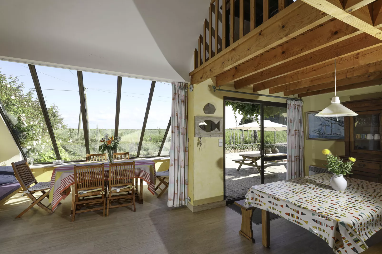 Ferienhaus in Sibiril-Dining room