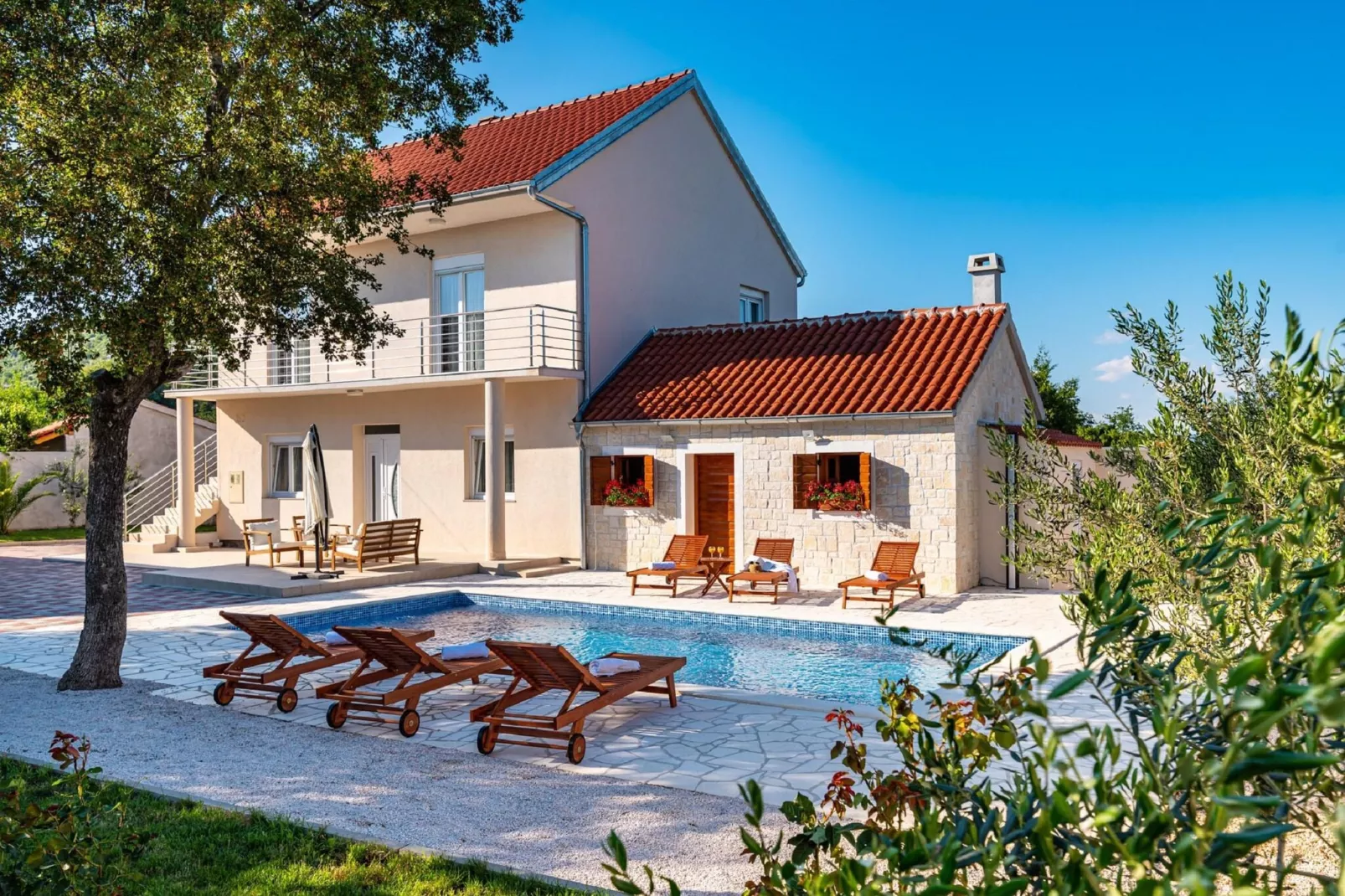 Holiday house Zara-Exterior summer