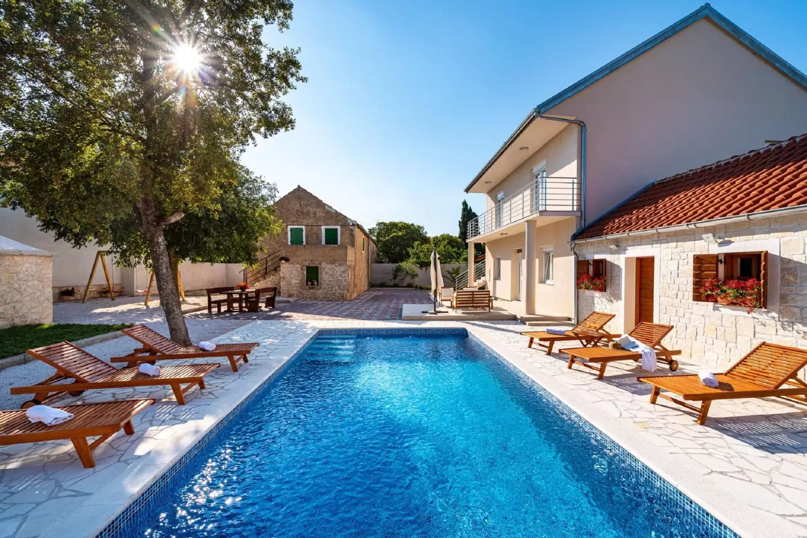 Holiday house Zara-Pool